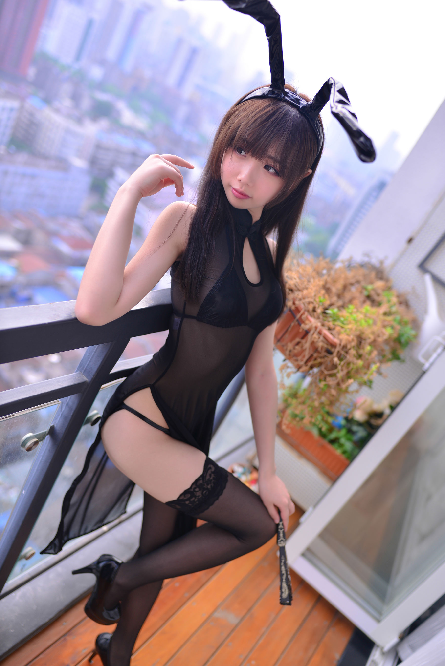 [Cosplay写真] Cos小姐姐雪琪 – 黑透旗袍兔耳 [35P] - 秀人网免费无水印在线套图写真