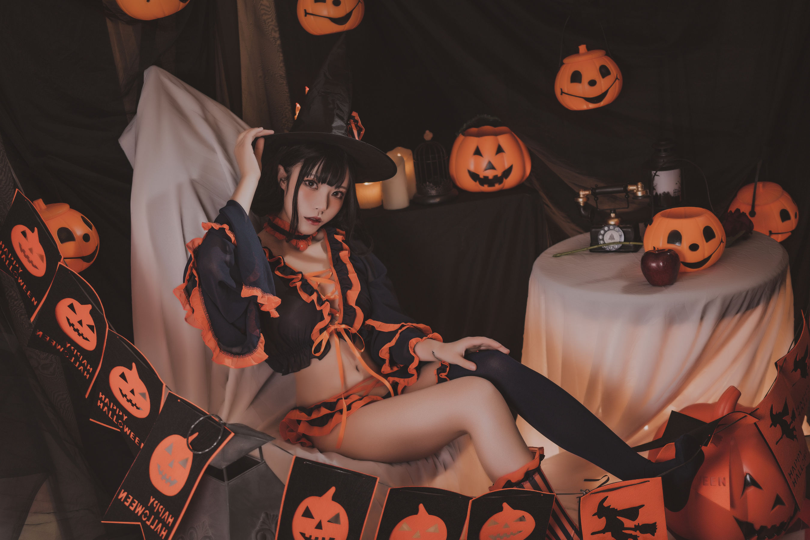 萌妹白易子教主 – 万圣节魔女 [10P] - 秀人网免费无水印在线套图写真