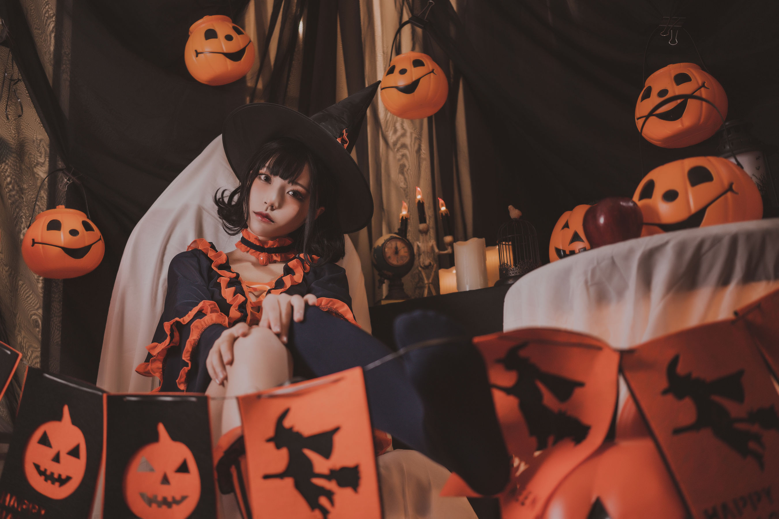 萌妹白易子教主 – 万圣节魔女 [10P] - 秀人网免费无水印在线套图写真