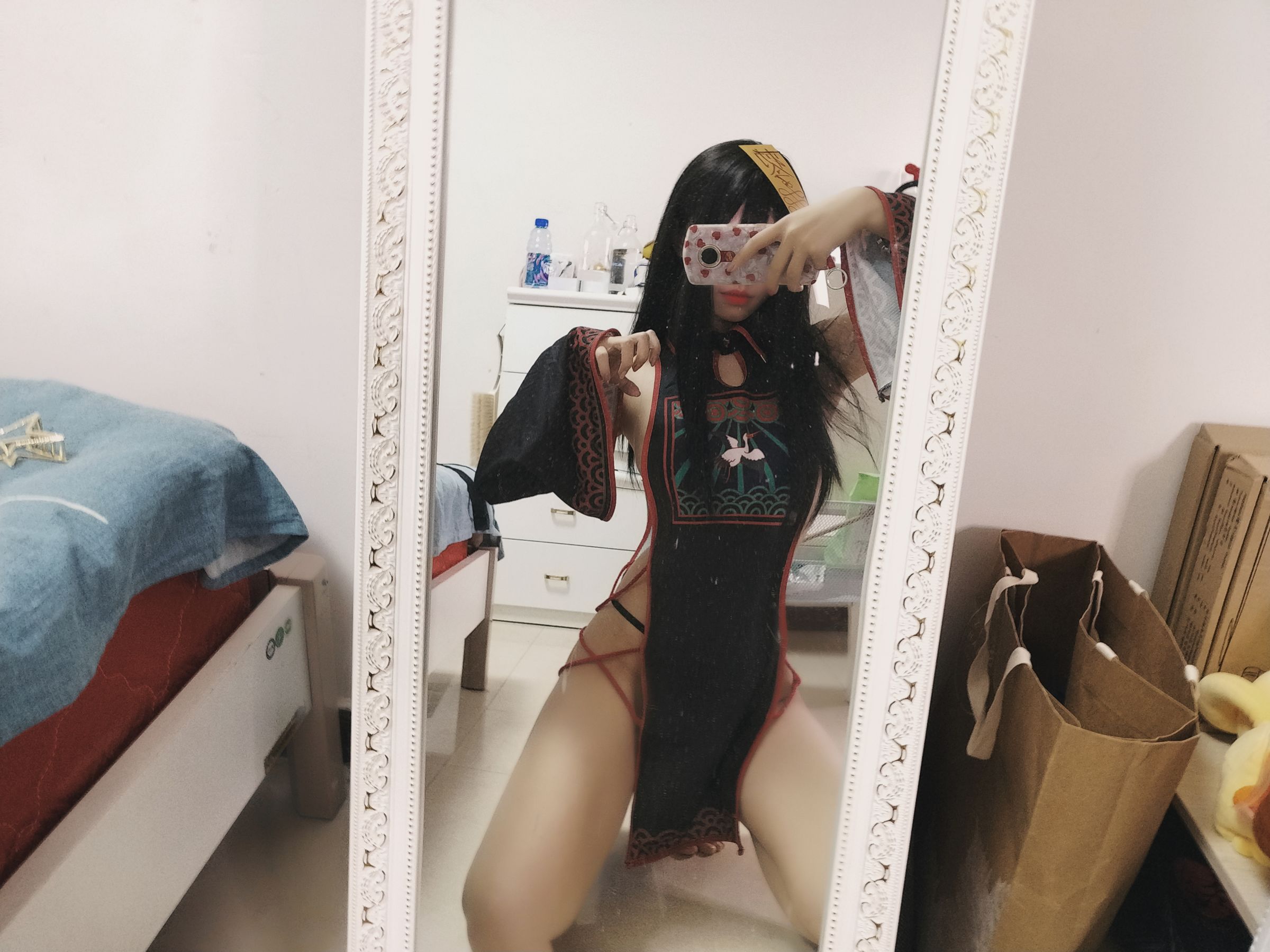 猫君君MaoJun – 小僵尸 [14P] - 秀人网免费无水印在线套图写真