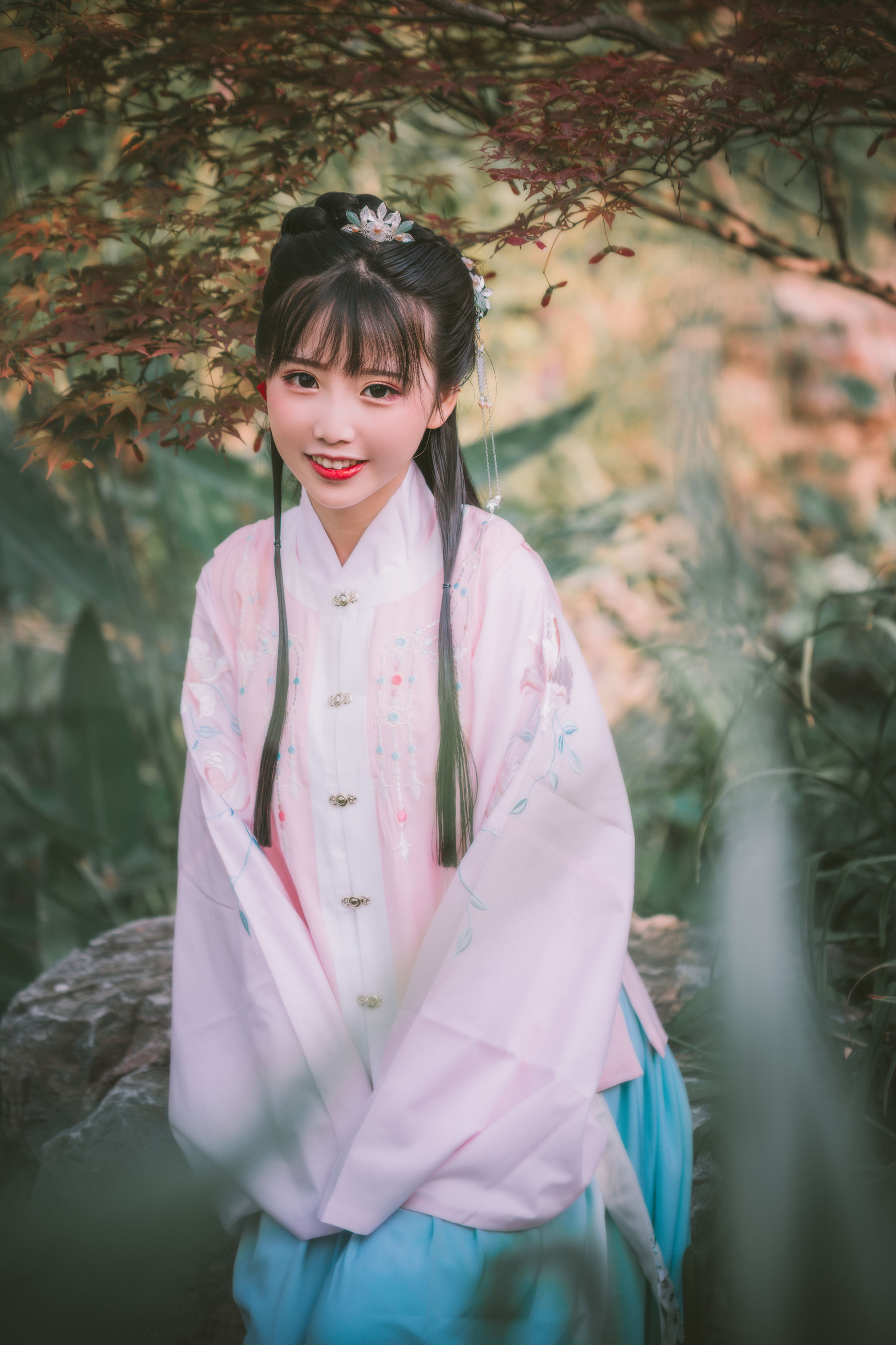 可爱人气Coser面饼仙儿 – 明治汉服 [22P] - 秀人网免费无水印在线套图写真