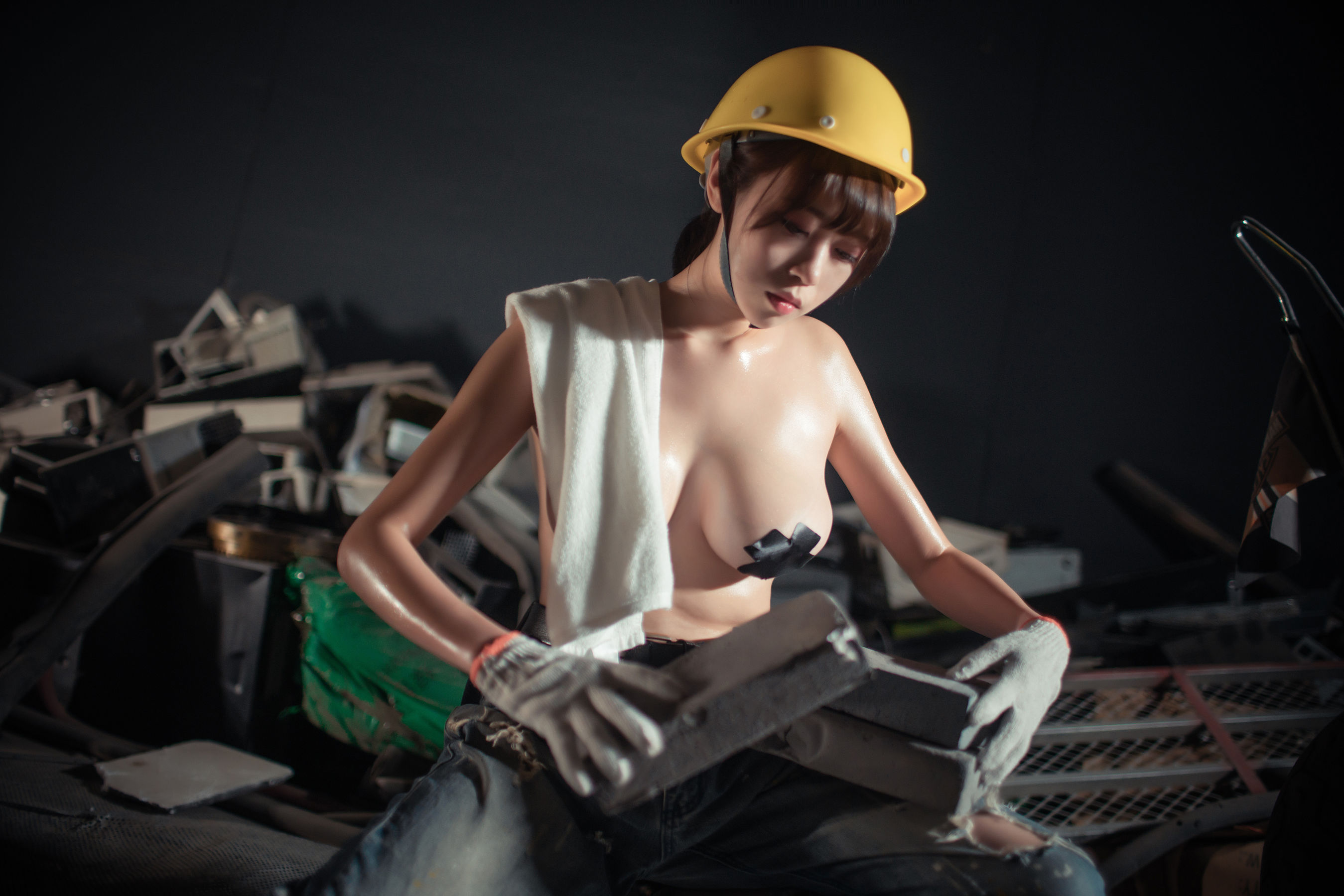 [Cosplay写真] 萌妹奈汐酱nice – 咱们工人有力量 [35P] - 秀人网免费无水印在线套图写真