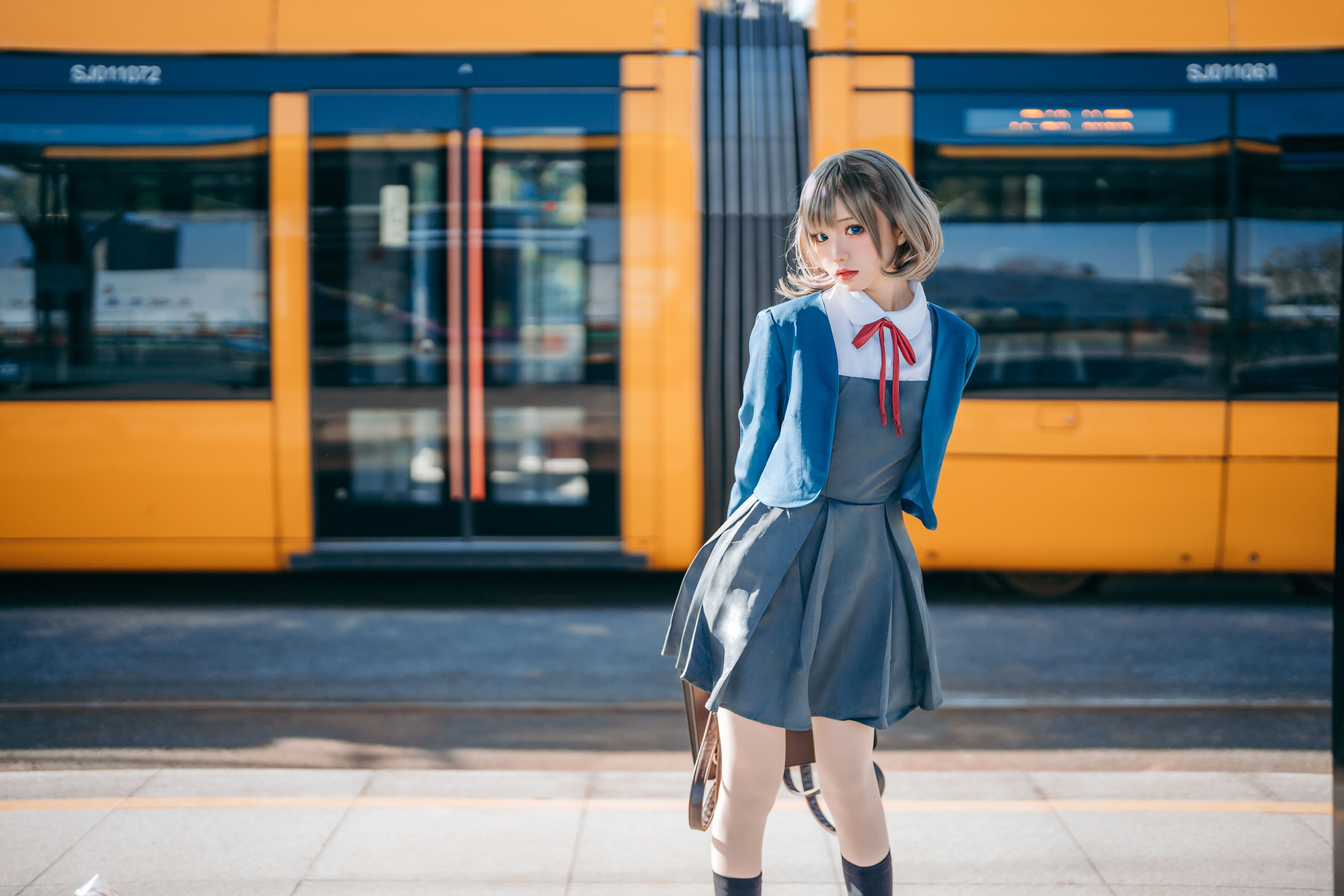 花柒Hana – 唐可可校服 [15P] - 秀人网免费无水印在线套图写真