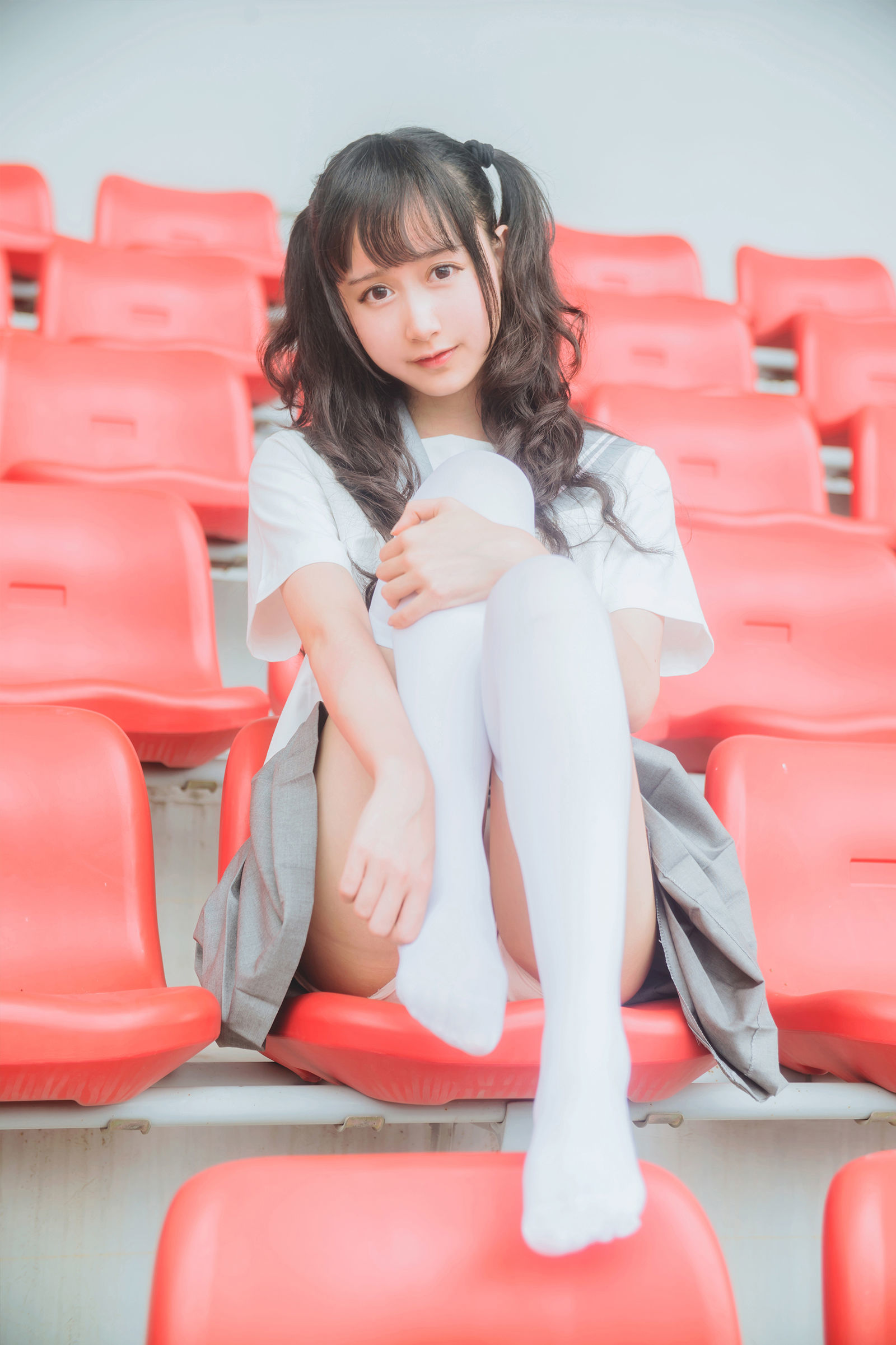 [萝莉COS] 木绵绵OwO – 灰色JK制服 [38P] - 秀人网免费无水印在线套图写真