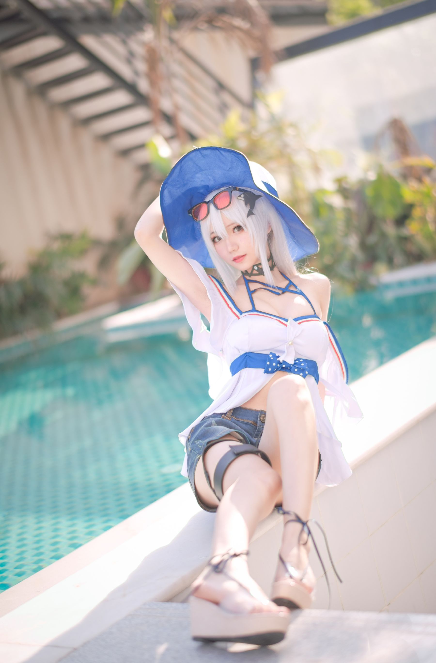 花柒Hana – 斯卡蒂泳装 [17P] - 秀人网免费无水印在线套图写真