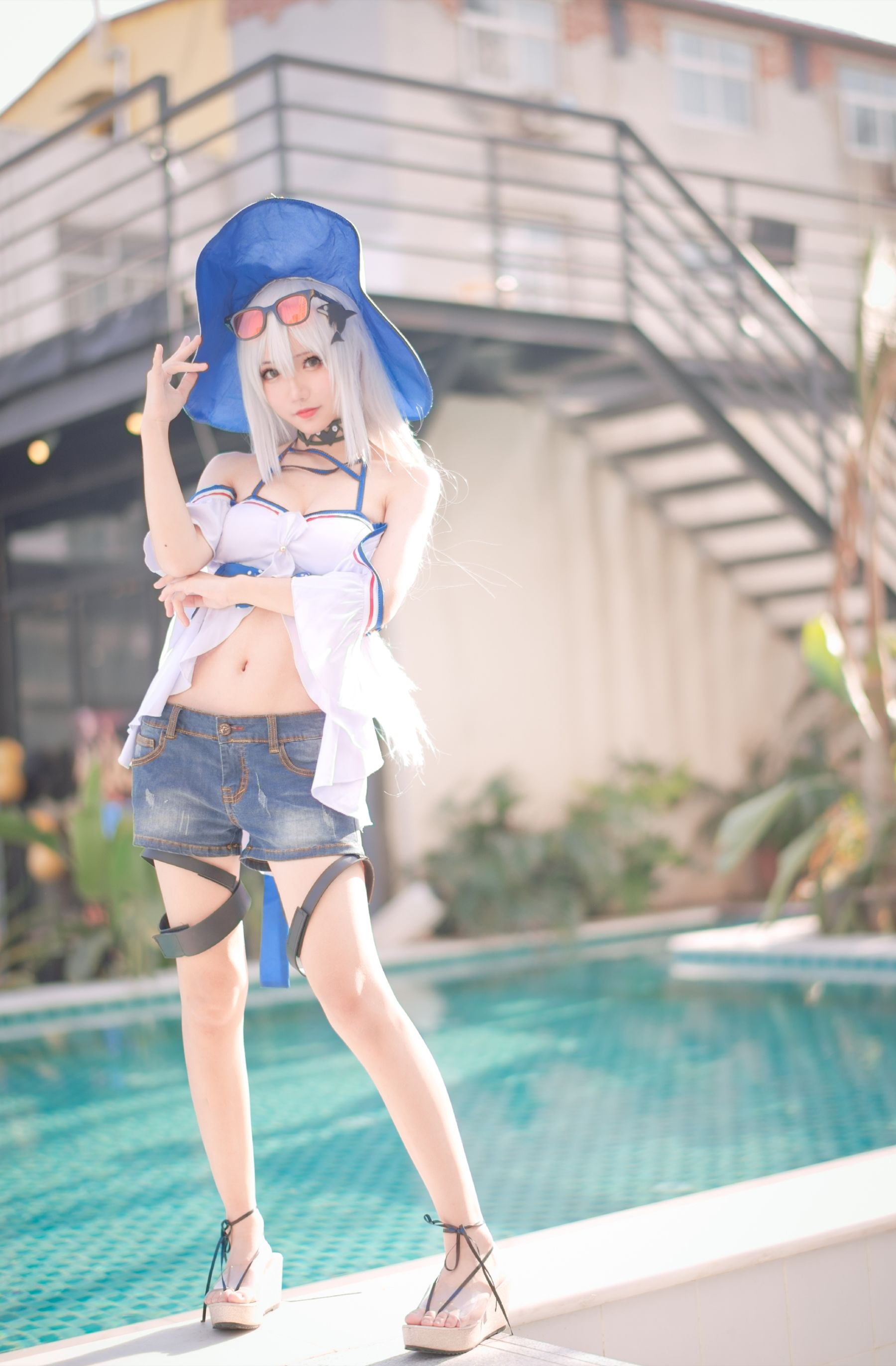 花柒Hana – 斯卡蒂泳装 [17P] - 秀人网免费无水印在线套图写真