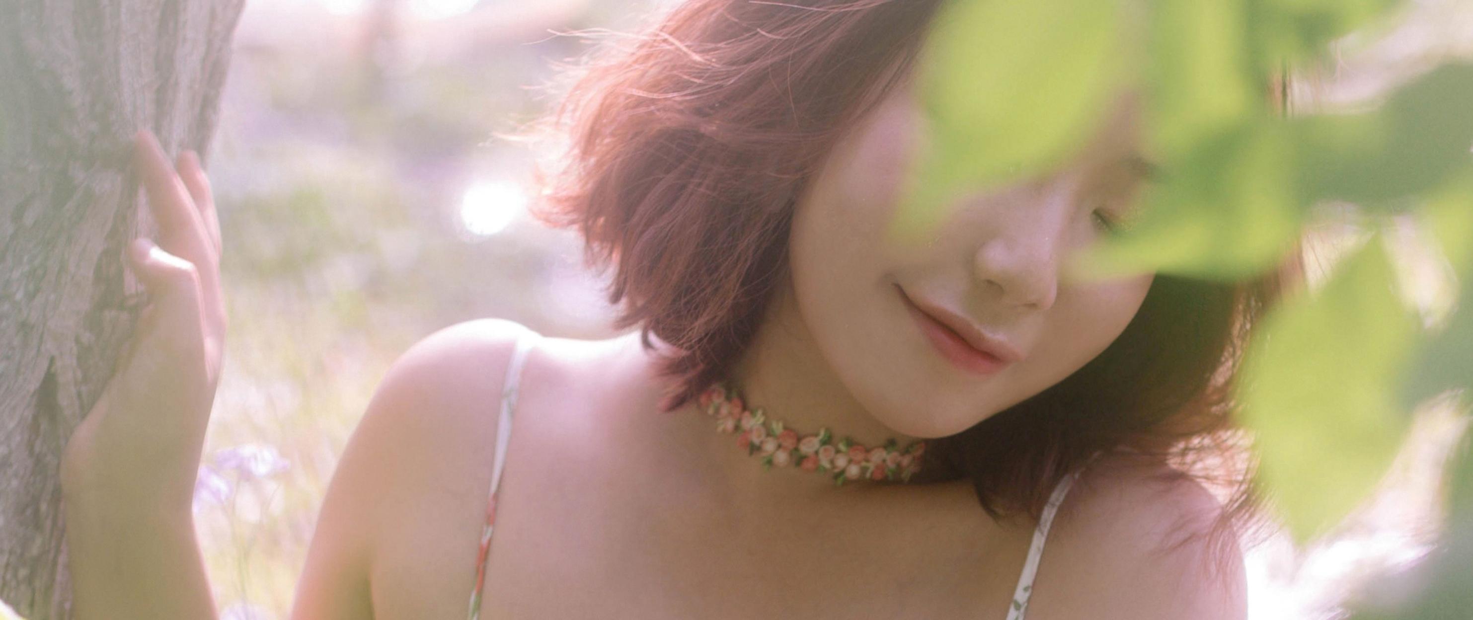 动漫博主穆零Mu0 – 小吊带 [8P] - 秀人网免费无水印在线套图写真