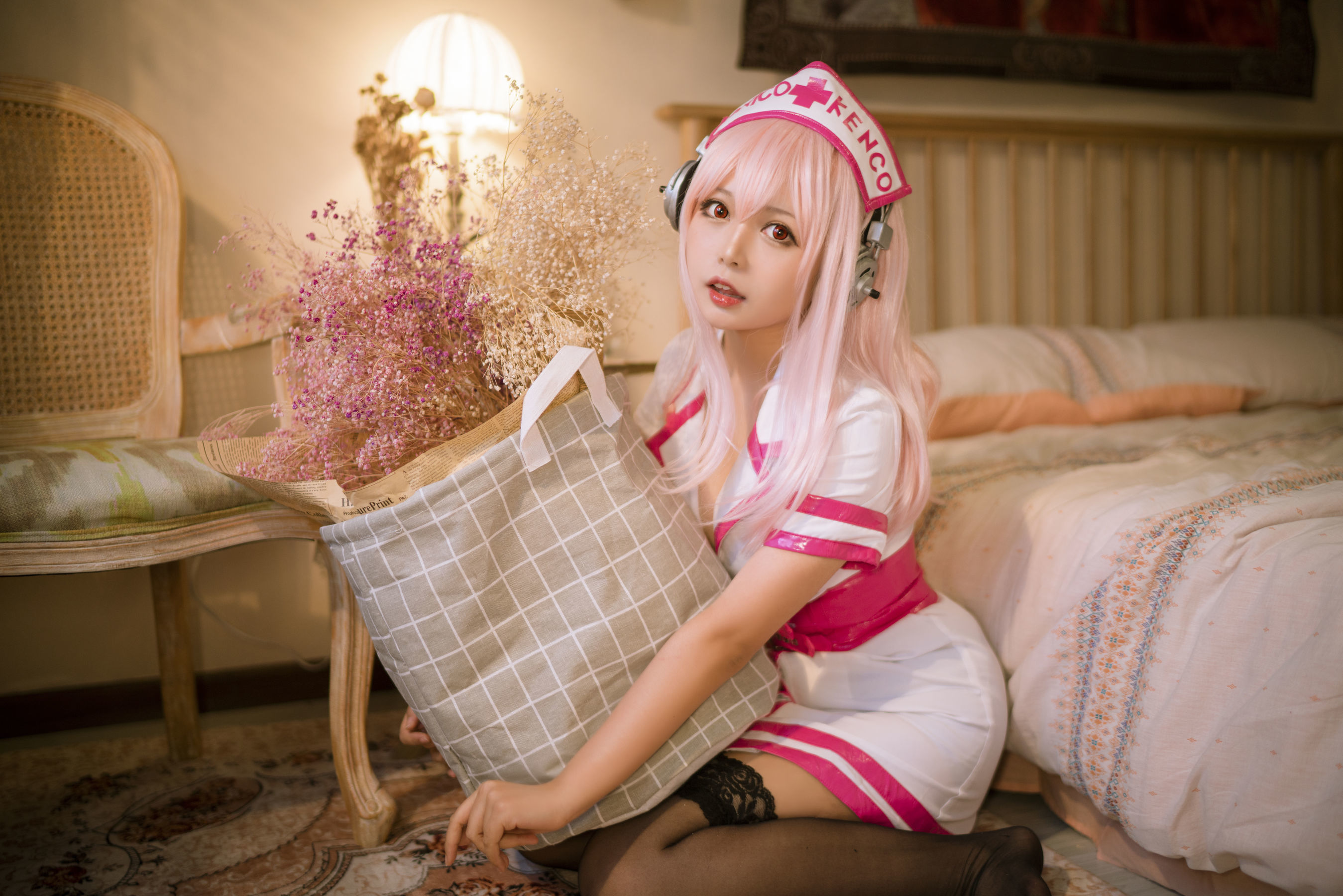 大眼萌妹黑猫猫OvO 索尼子 [16P] - 秀人网免费无水印在线套图写真