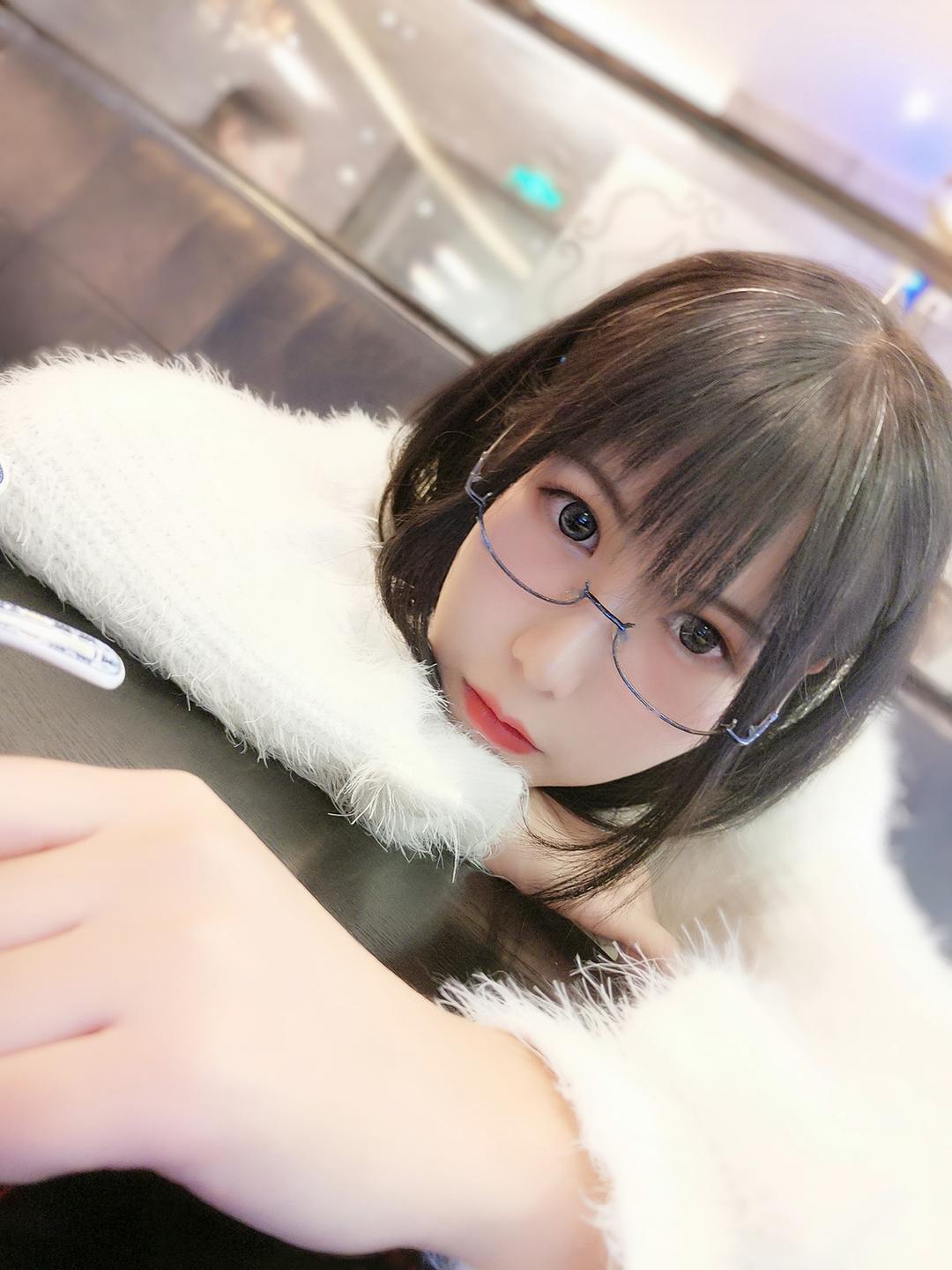 [萝莉COS] 逐月su – Pr社作品集 [98P] - 秀人网免费无水印在线套图写真