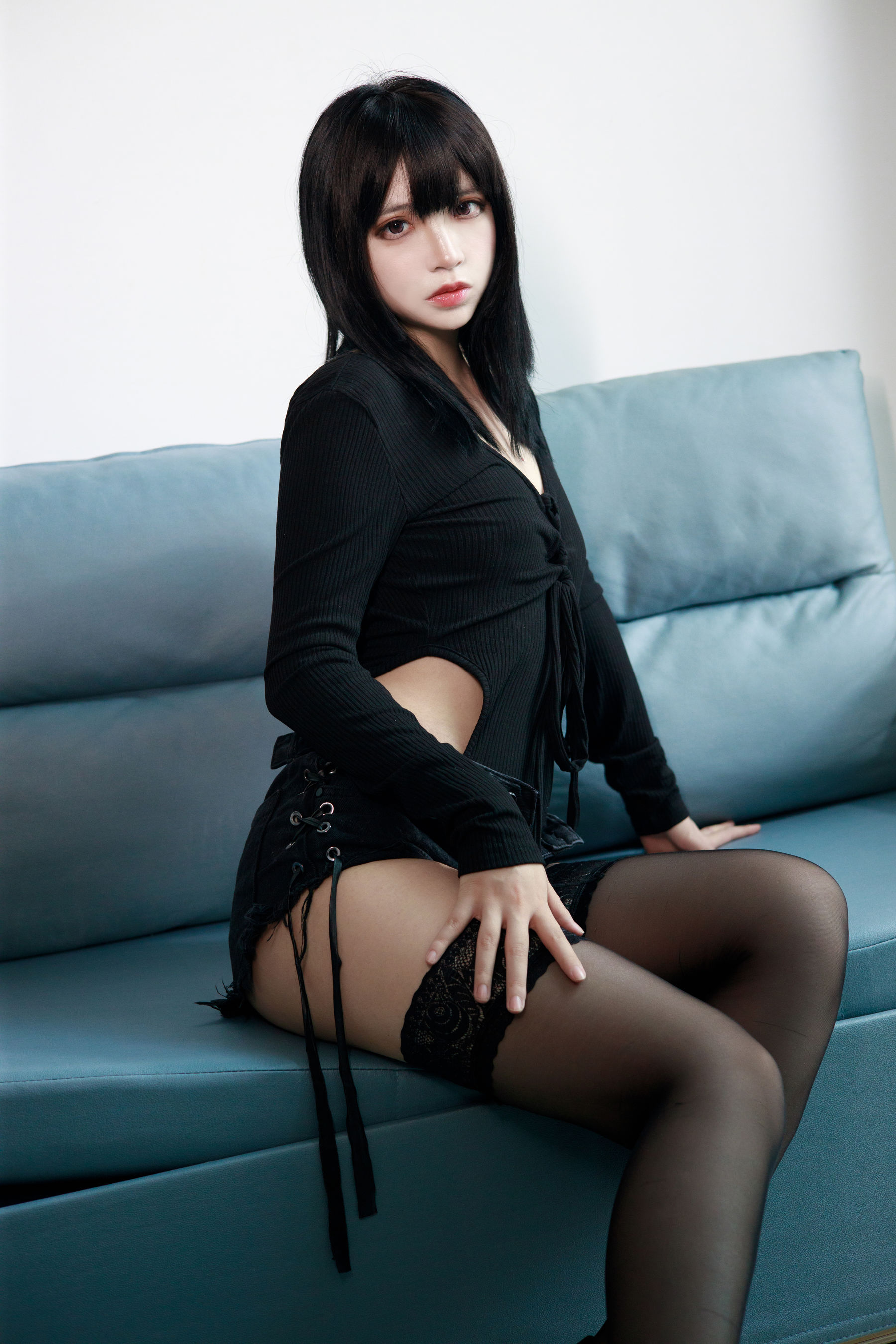 疯猫ss – 黑毛衣短裤 [40P] - 秀人网免费无水印在线套图写真