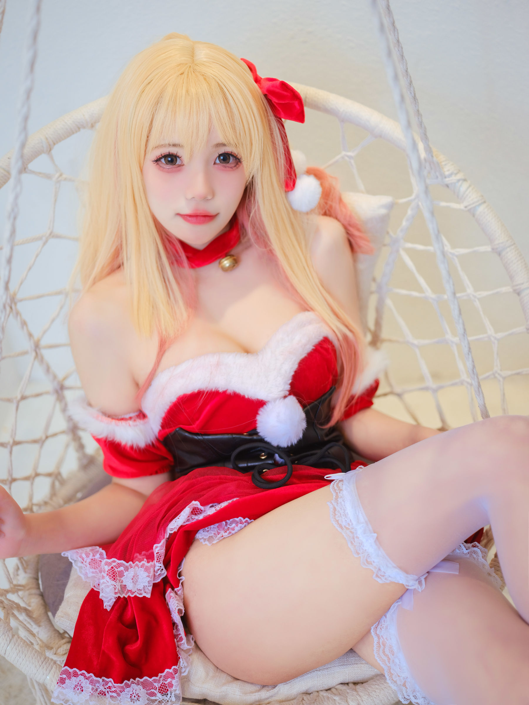 咬一口兔娘 – 喜多川海梦圣诞 [14P] - 秀人网免费无水印在线套图写真