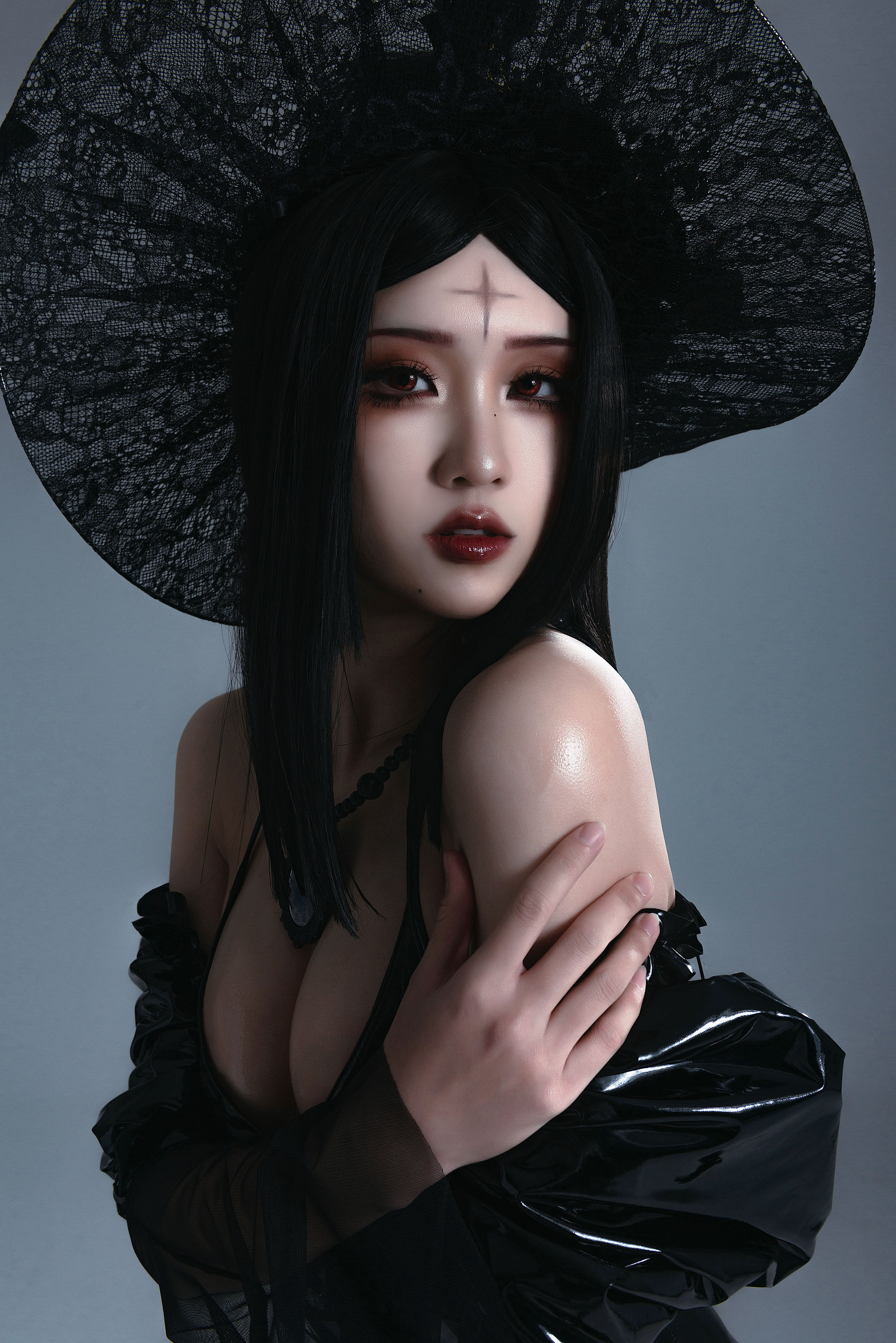 瓦斯塔亚小龙虾 – 魔女莉莉丝 [21P] - 秀人网免费无水印在线套图写真