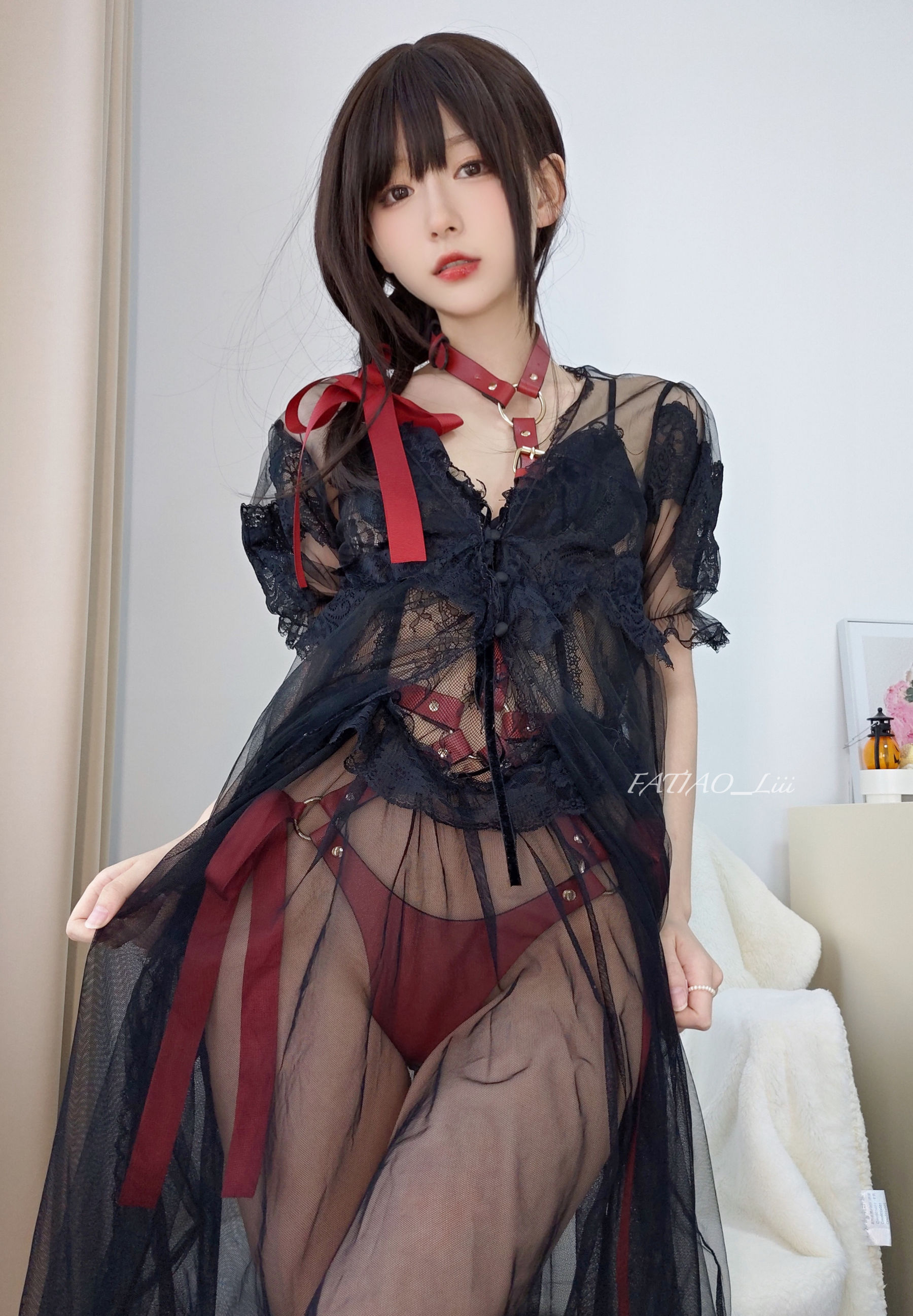 迷之呆梨(发条少女)[fantia] 20230326 黑红 [16P] - 秀人网免费无水印在线套图写真