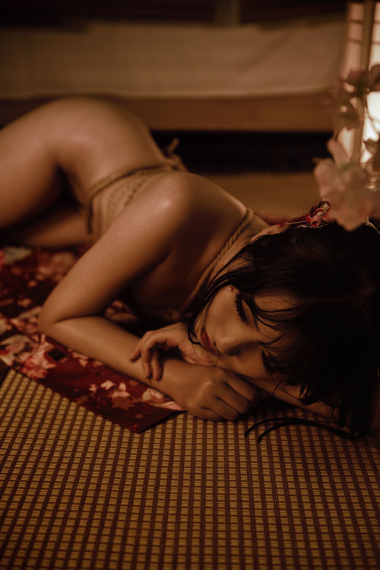 微博人气Coser不呆猫 – 捆绑和服 [110P] - 秀人网免费无水印在线套图写真