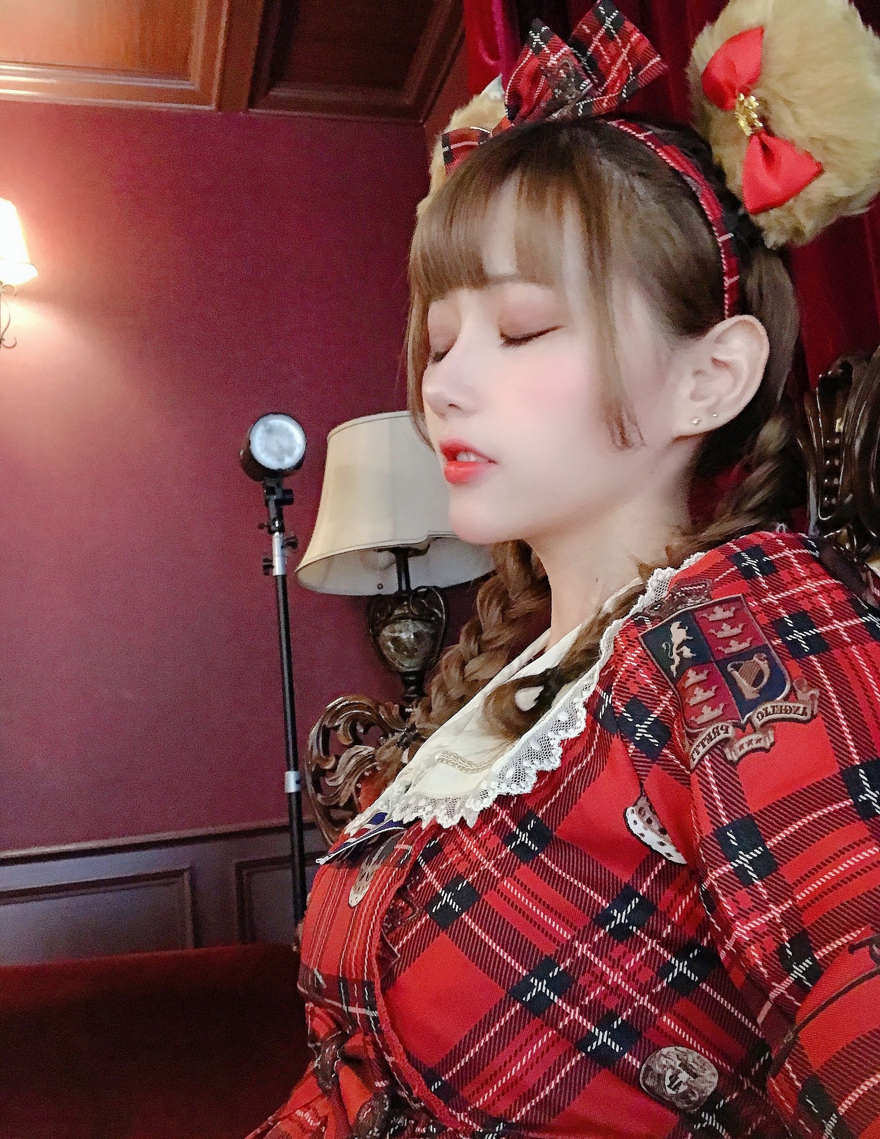 凛子酱 – Lolita 泰迪熊 [10P] - 秀人网免费无水印在线套图写真