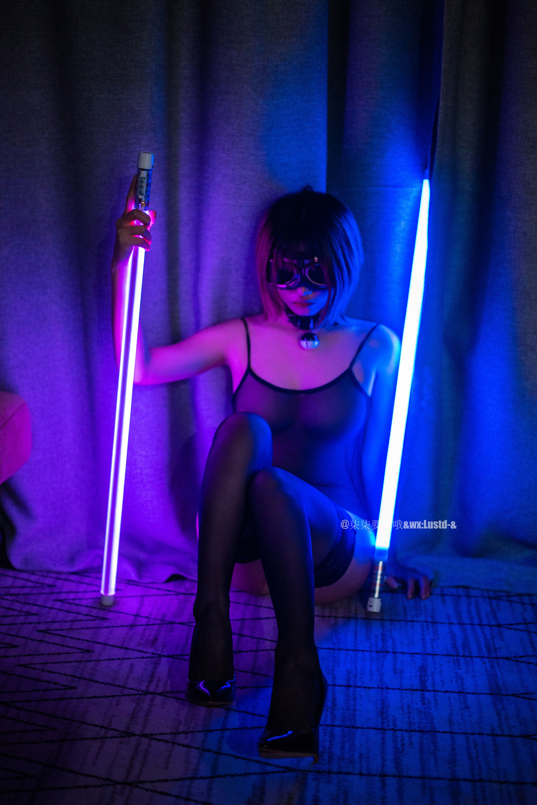 动漫博主柒柒要乖哦 – 透明死库水和白T [36P] - 秀人网免费无水印在线套图写真