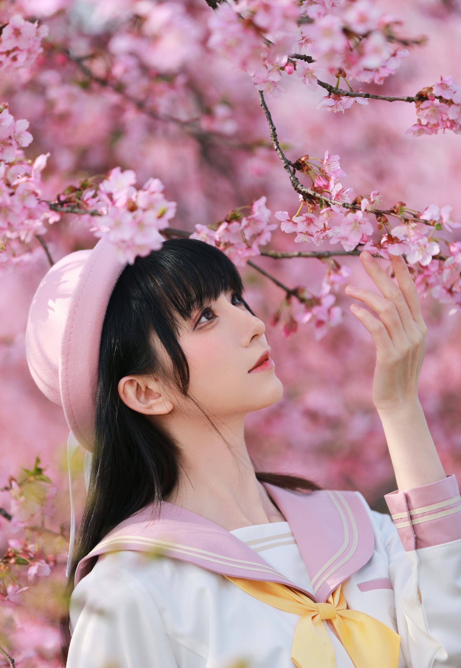 动漫博主Kitaro_绮太郎 – 樱花 [18P] - 秀人网免费无水印在线套图写真