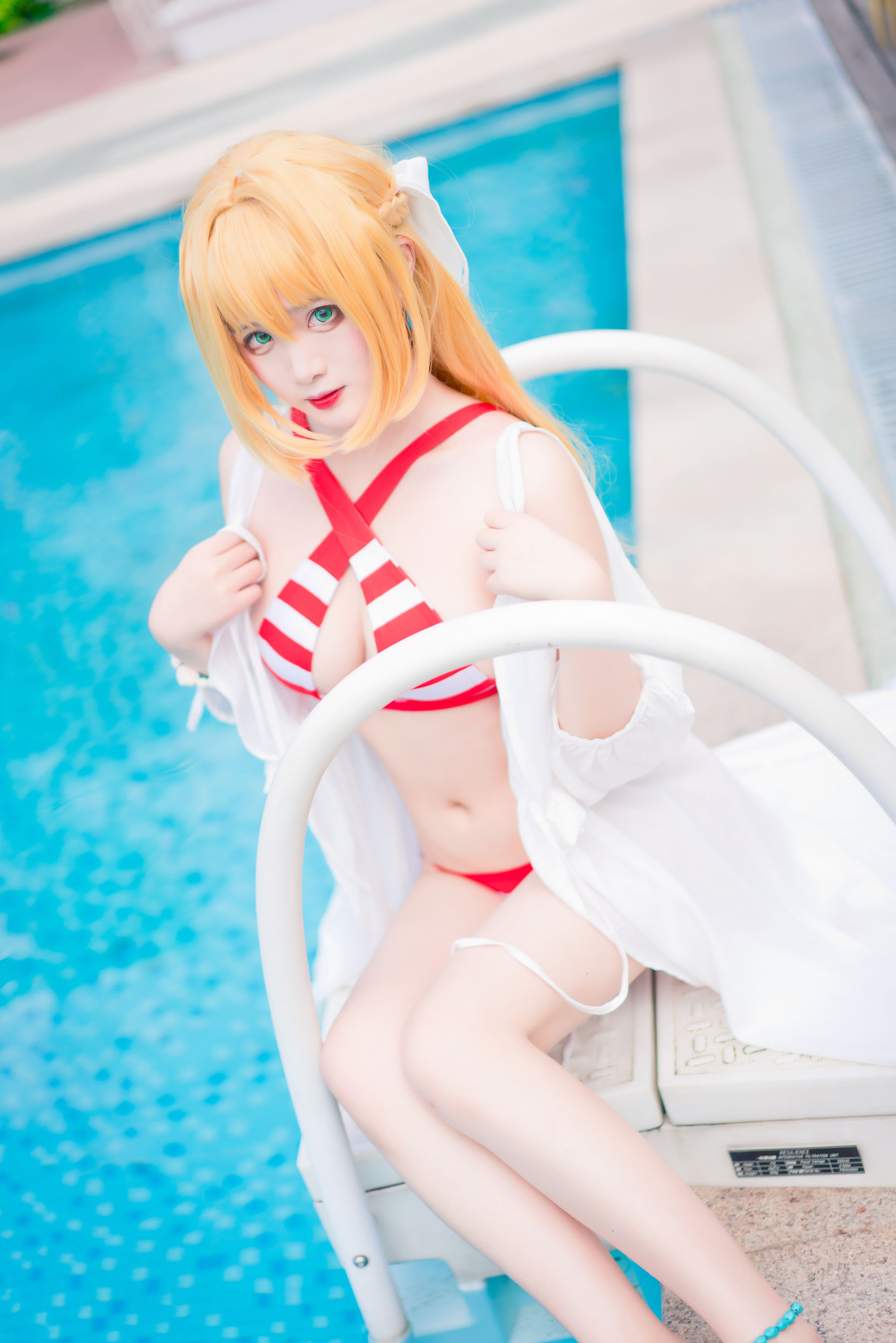 七海抹茶酱 – 尼禄泳装 [17P] - 秀人网免费无水印在线套图写真