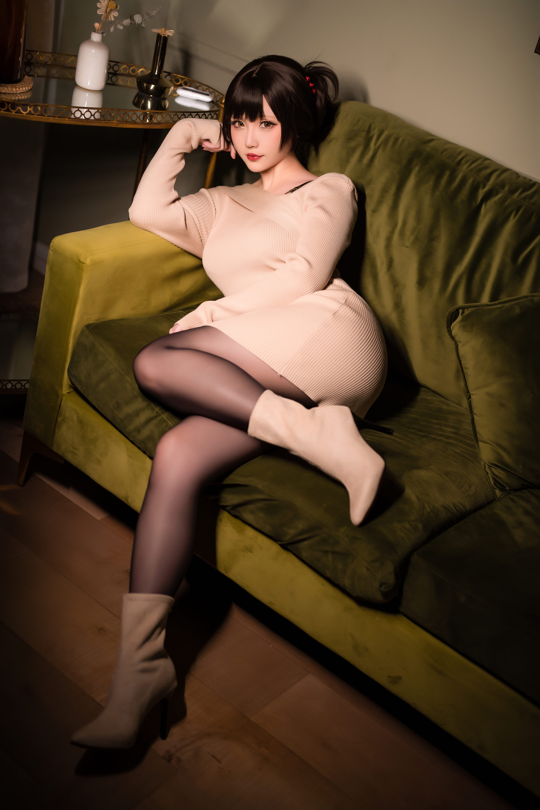 Coser小姐姐星之迟迟 – 室内 生香 [106P] - 秀人网免费无水印在线套图写真