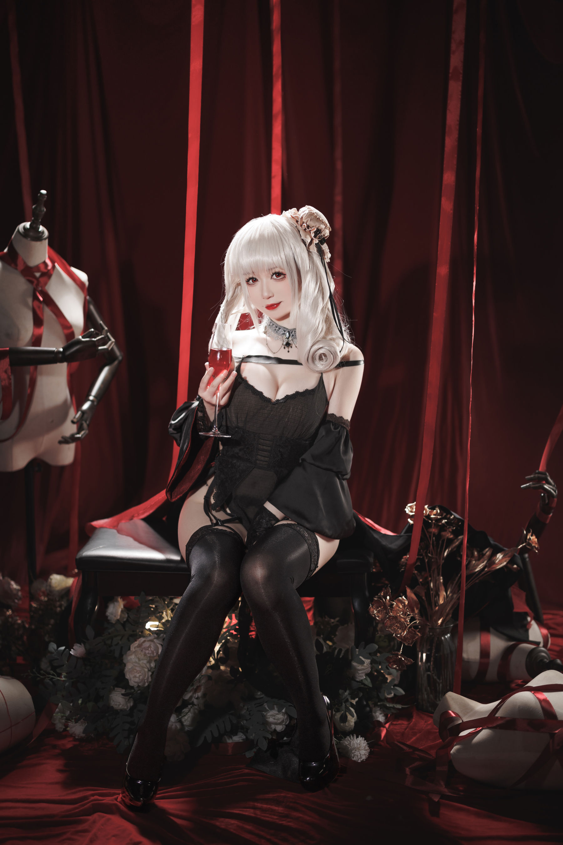 动漫博主樱落酱w – 碧蓝航线 吕佐夫礼服 [30P] - 秀人网免费无水印在线套图写真