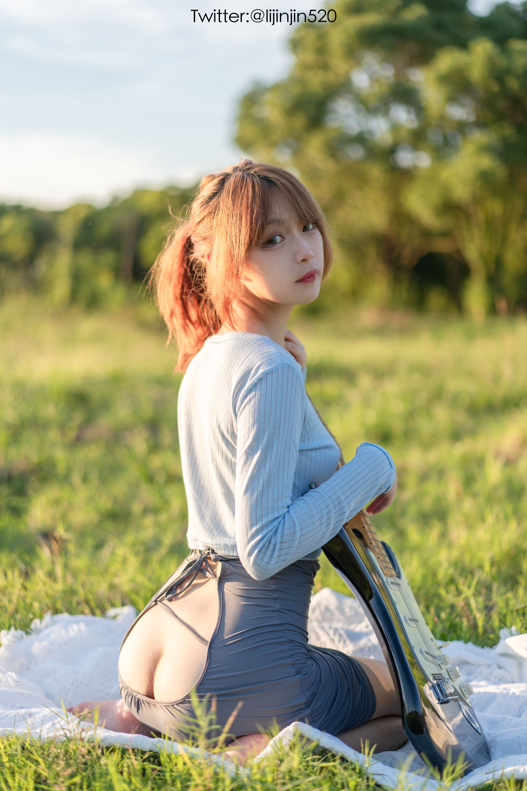 梨瑾瑾 – 吉他妹妹 [14P] - 秀人网免费无水印在线套图写真