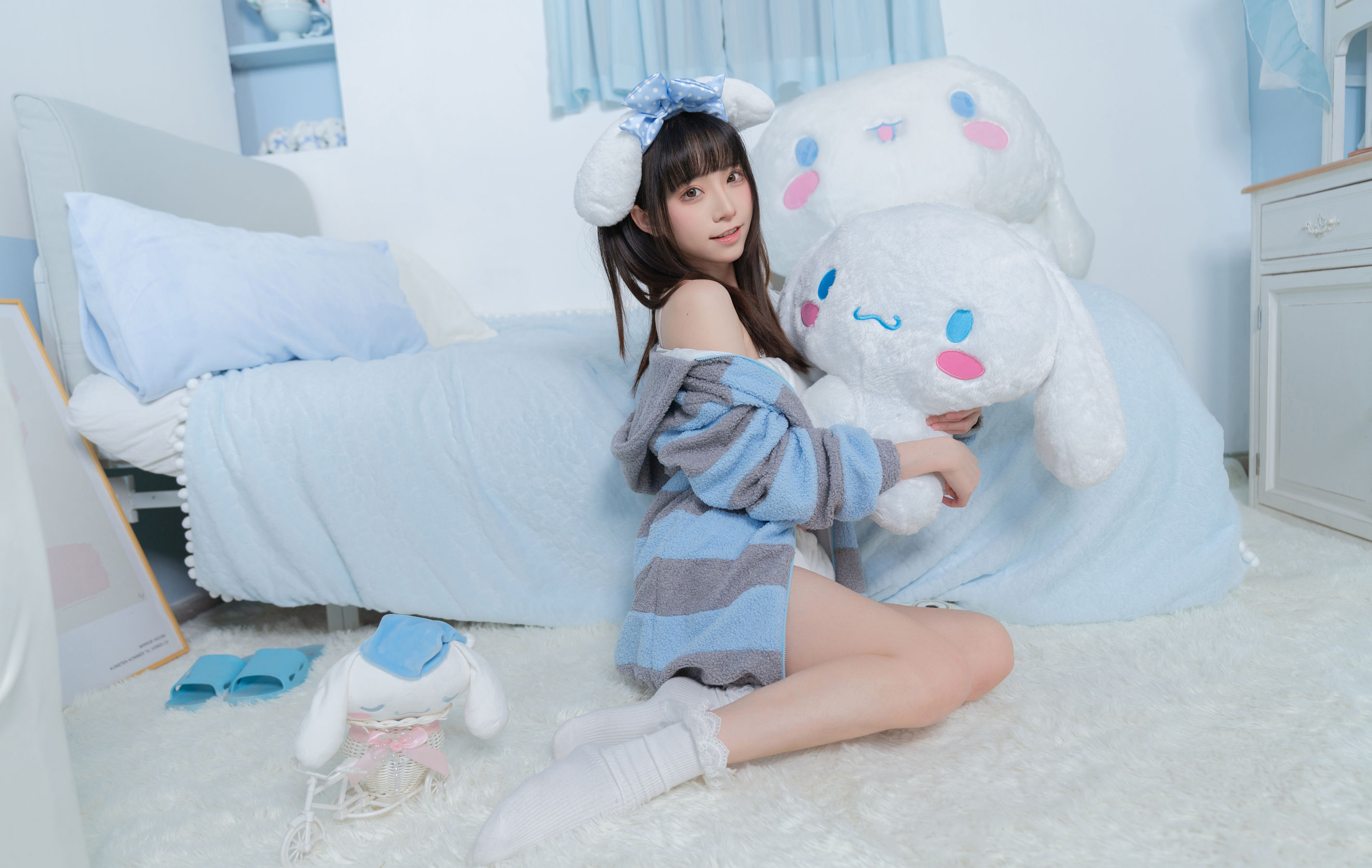 动漫博主Kitaro_绮太郎 – 玉桂狗 [14P] - 秀人网免费无水印在线套图写真