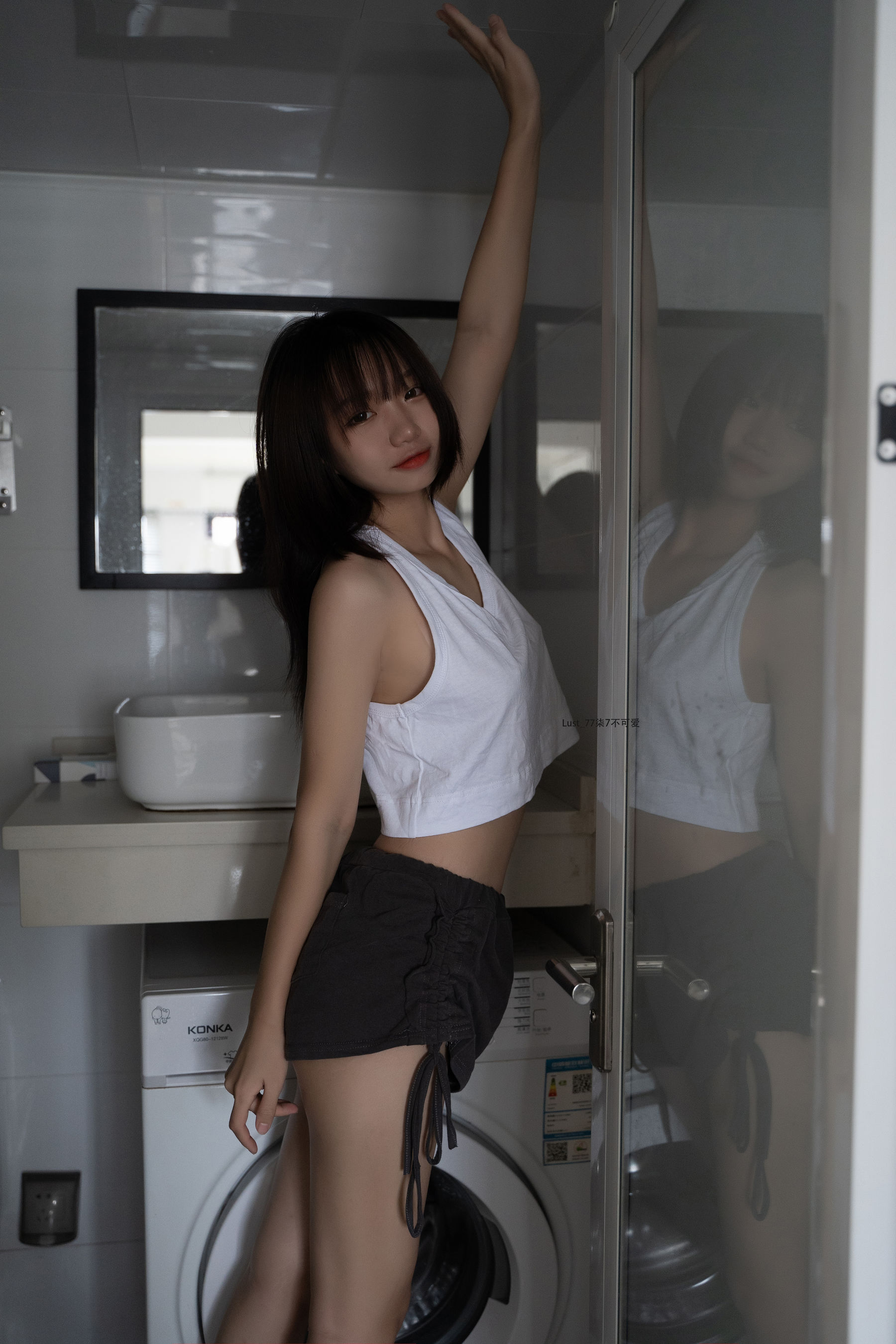 动漫博主柒柒要乖哦 – 初恋背心 [111P] - 秀人网免费无水印在线套图写真