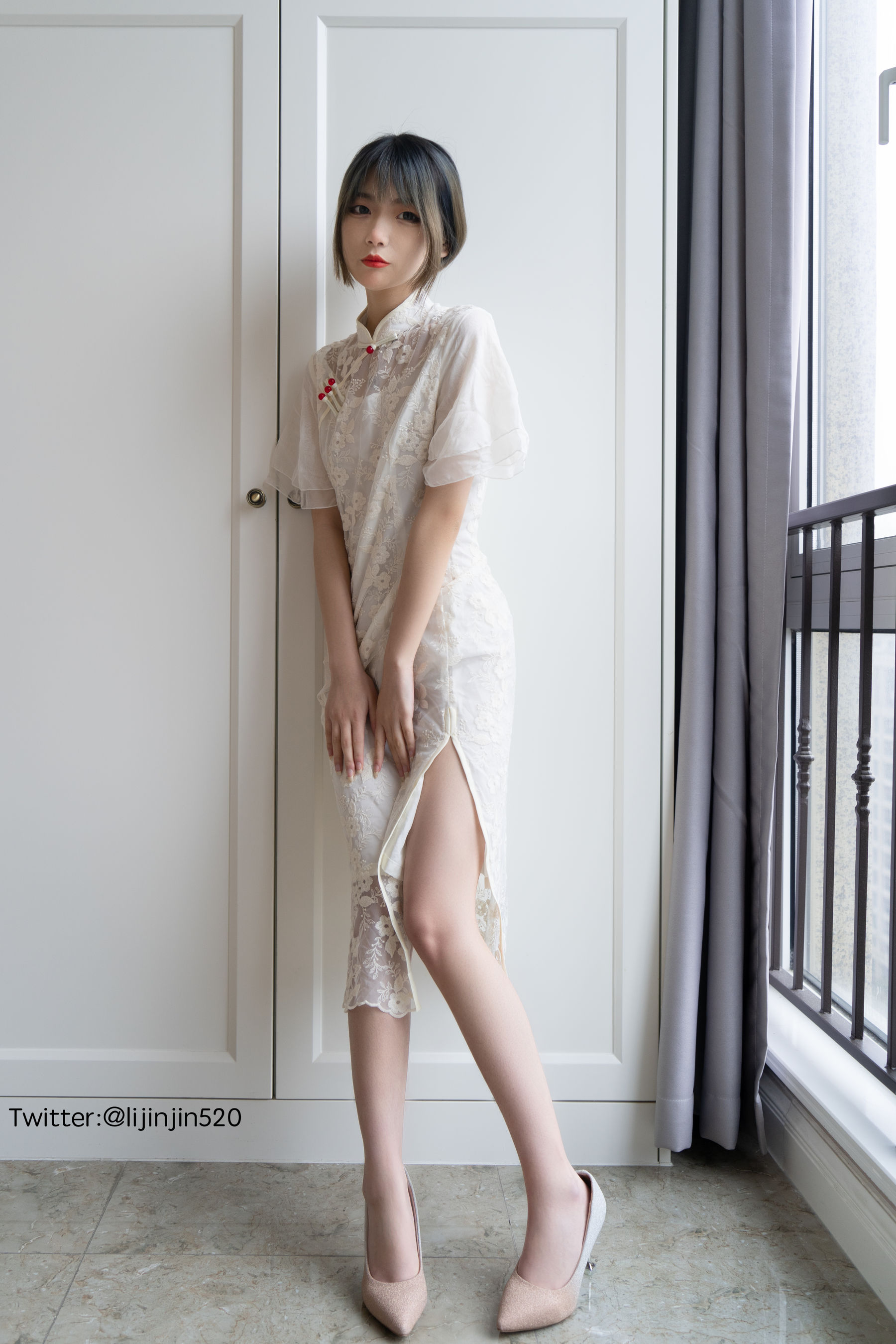 梨瑾瑾 – 改良旗袍 [20P] - 秀人网免费无水印在线套图写真