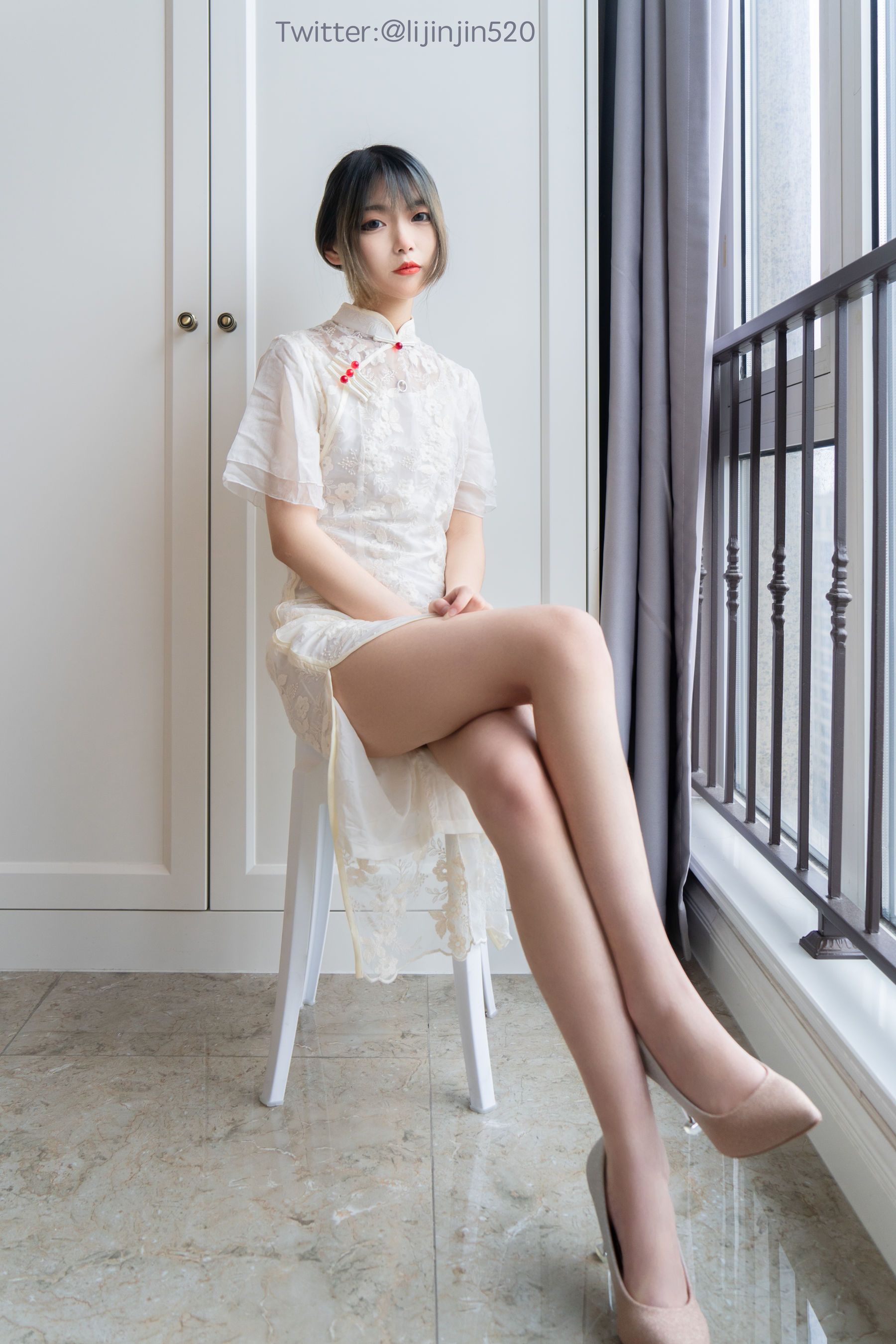 梨瑾瑾 – 改良旗袍 [20P] - 秀人网免费无水印在线套图写真