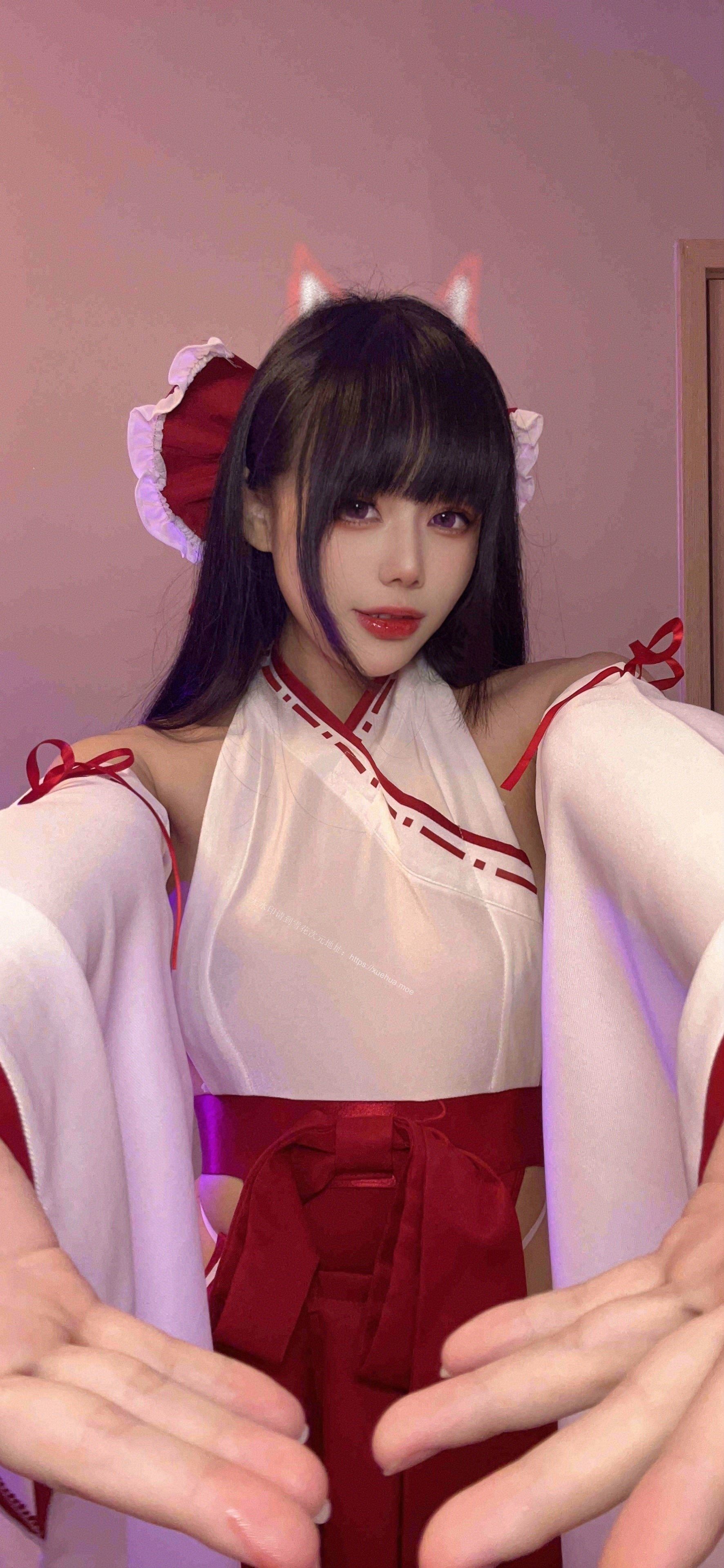 九言 – 巫女的爱 [24P] - 秀人网免费无水印在线套图写真