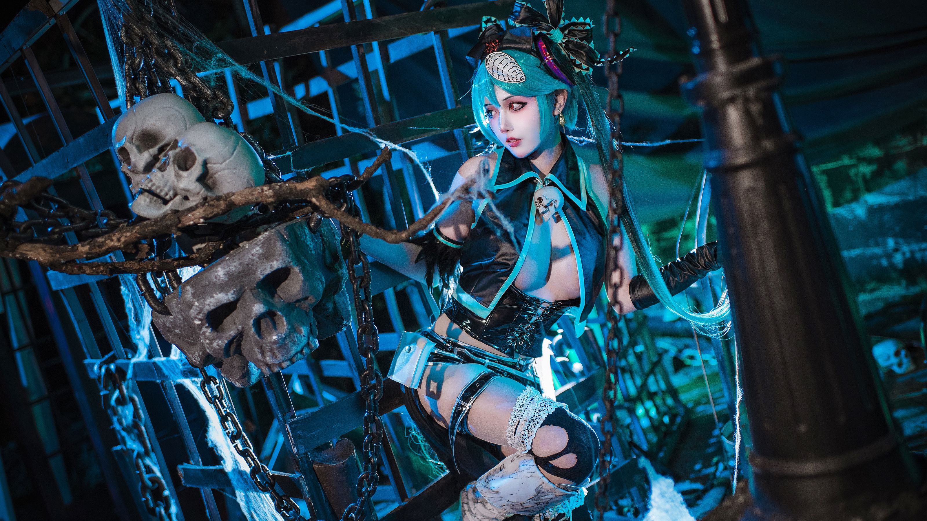 凛子酱 – 骸音 [27P] - 秀人网免费无水印在线套图写真