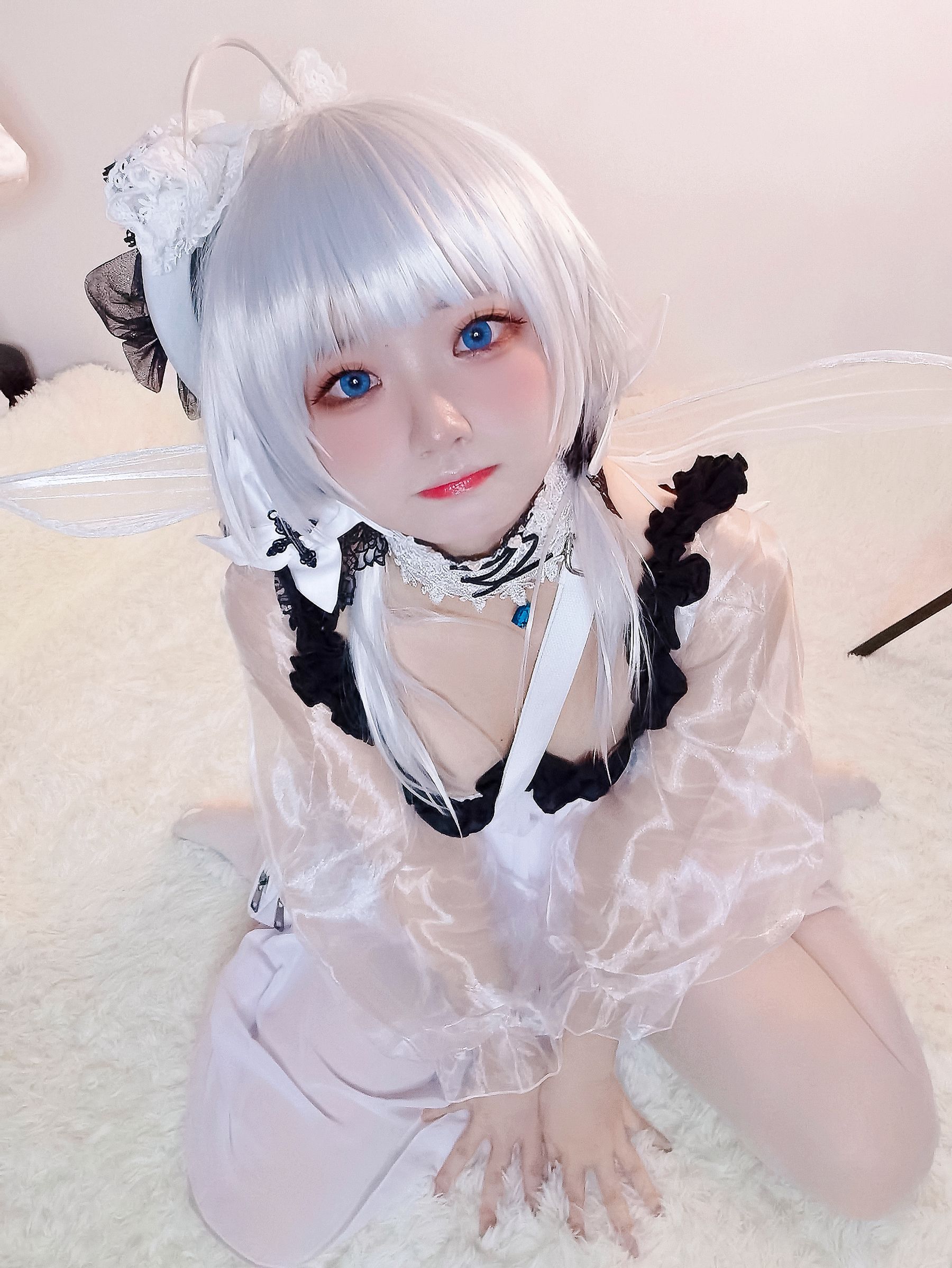 伊喵君 – 碧蓝航线 小光辉 [19P] - 秀人网免费无水印在线套图写真