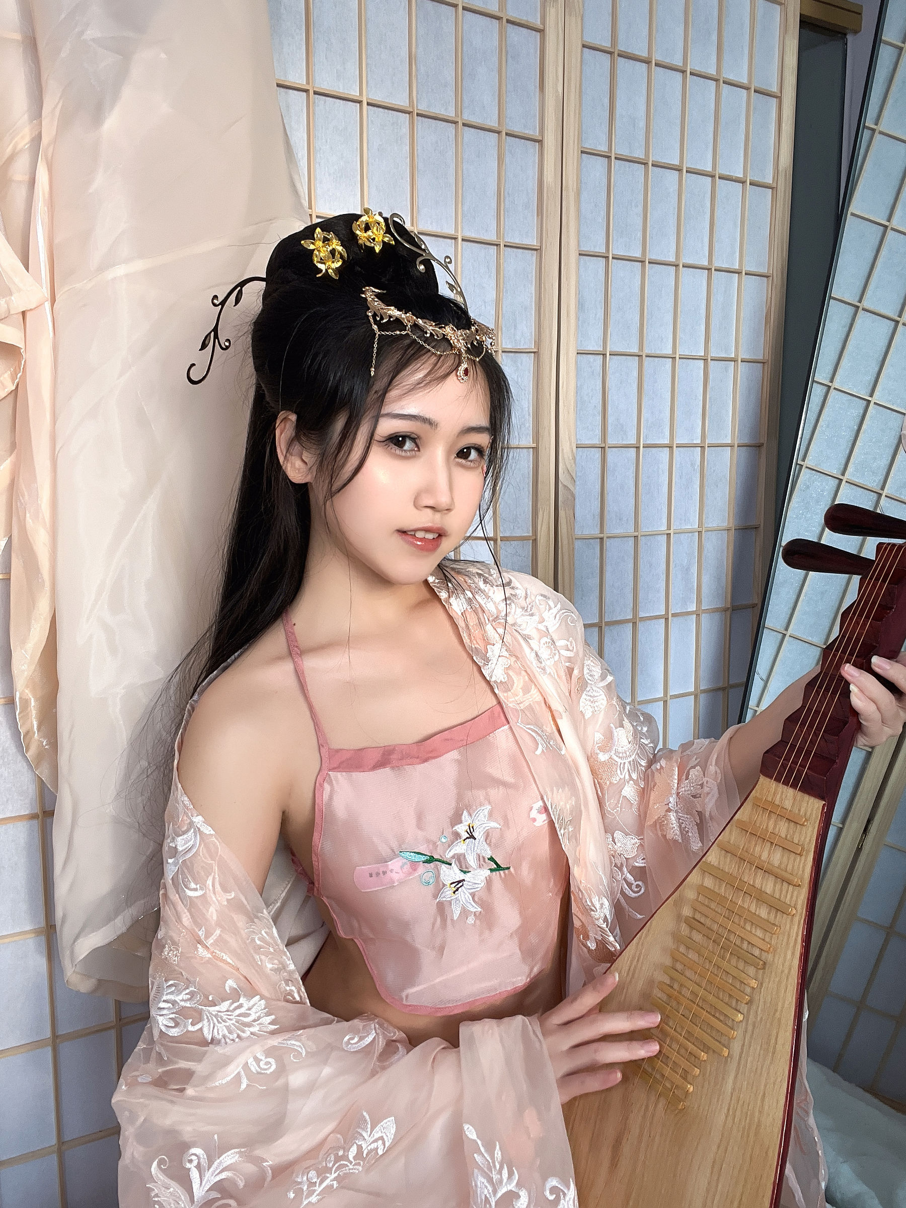 微博人气Coser不呆猫 – 宫廷仕女 [56P] - 秀人网免费无水印在线套图写真