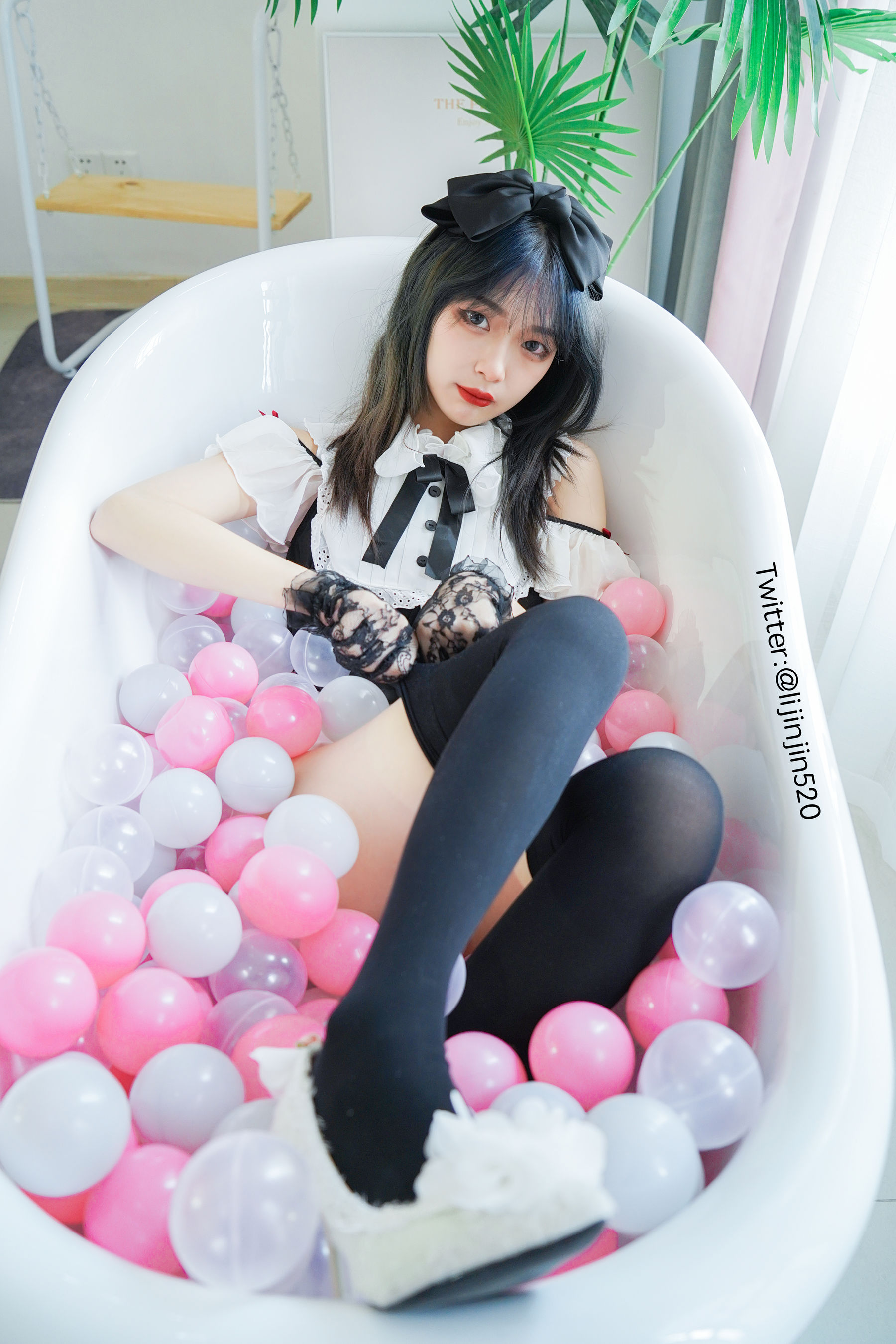 梨瑾瑾 – 花嫁 [33P] - 秀人网免费无水印在线套图写真