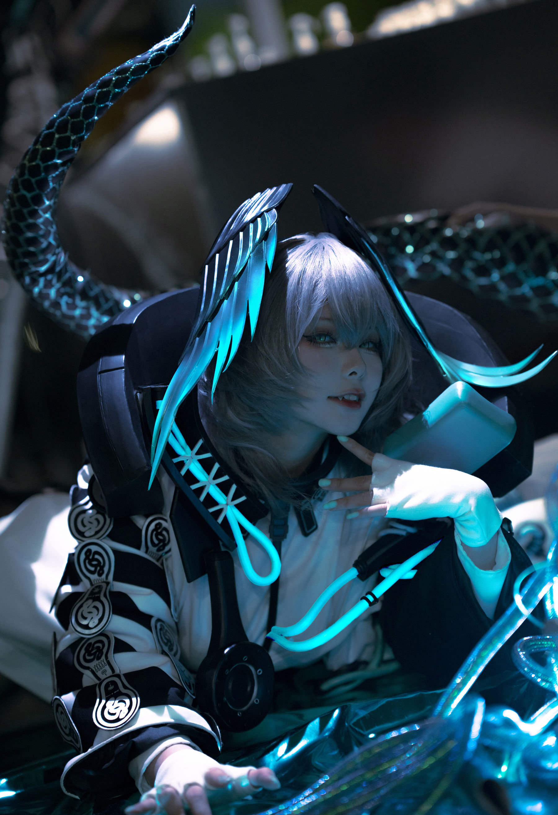 动漫博主w百合欧皇子w – 霍尔海雅 [18P] - 秀人网免费无水印在线套图写真