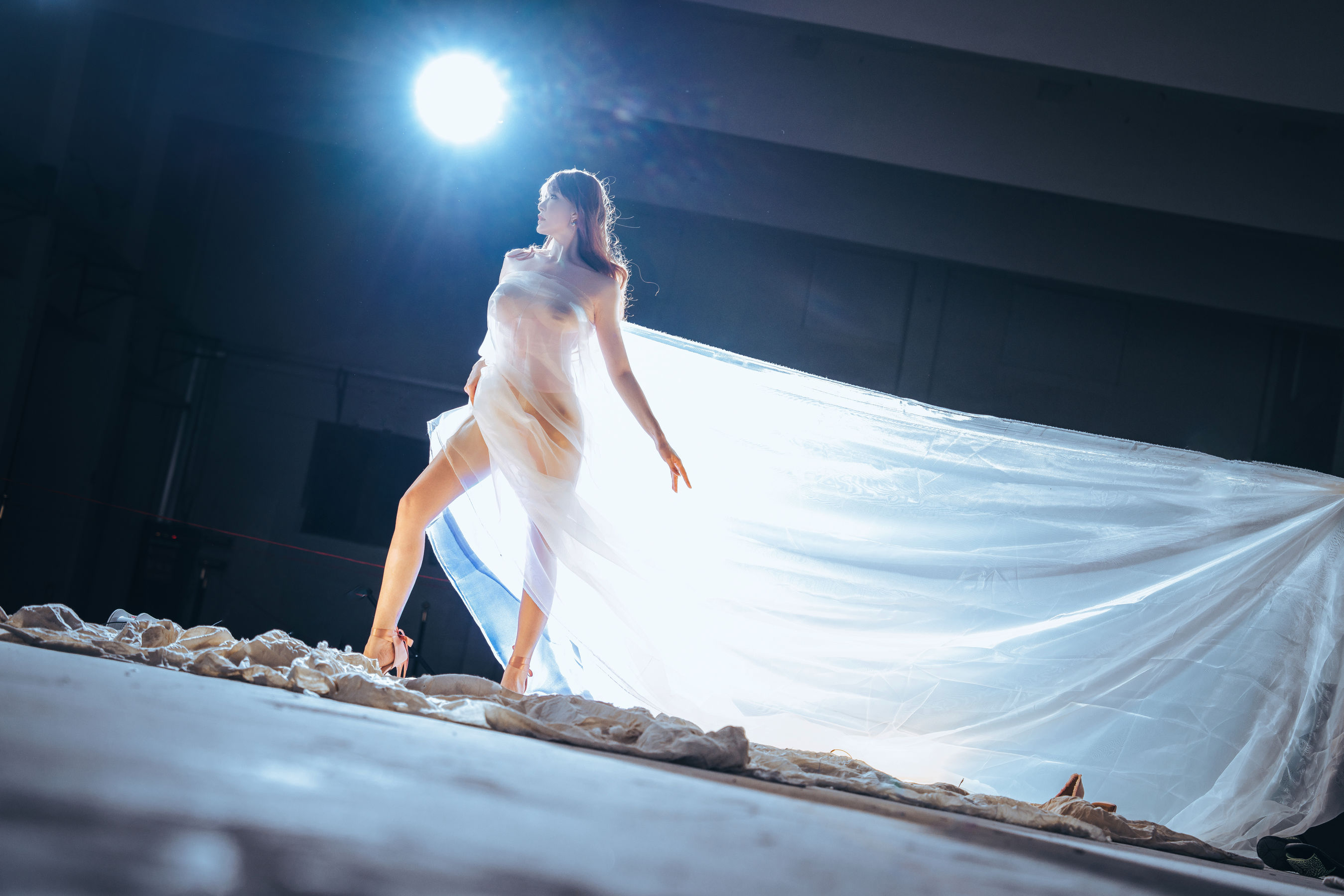 秋和柯基(夏小秋秋秋) – 纱 [66P] - 秀人网免费无水印在线套图写真