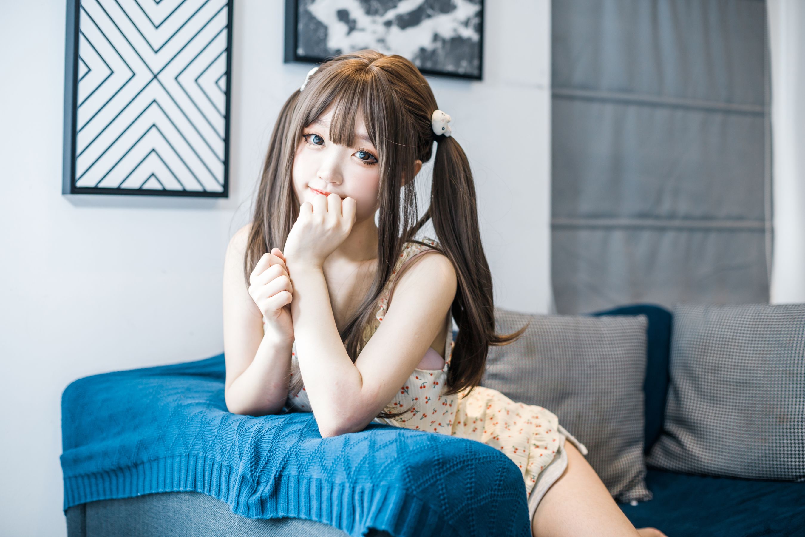 神沢永莉 - 黄色吊带睡衣兔兔 [22P] - 秀人网免费无水印在线套图写真