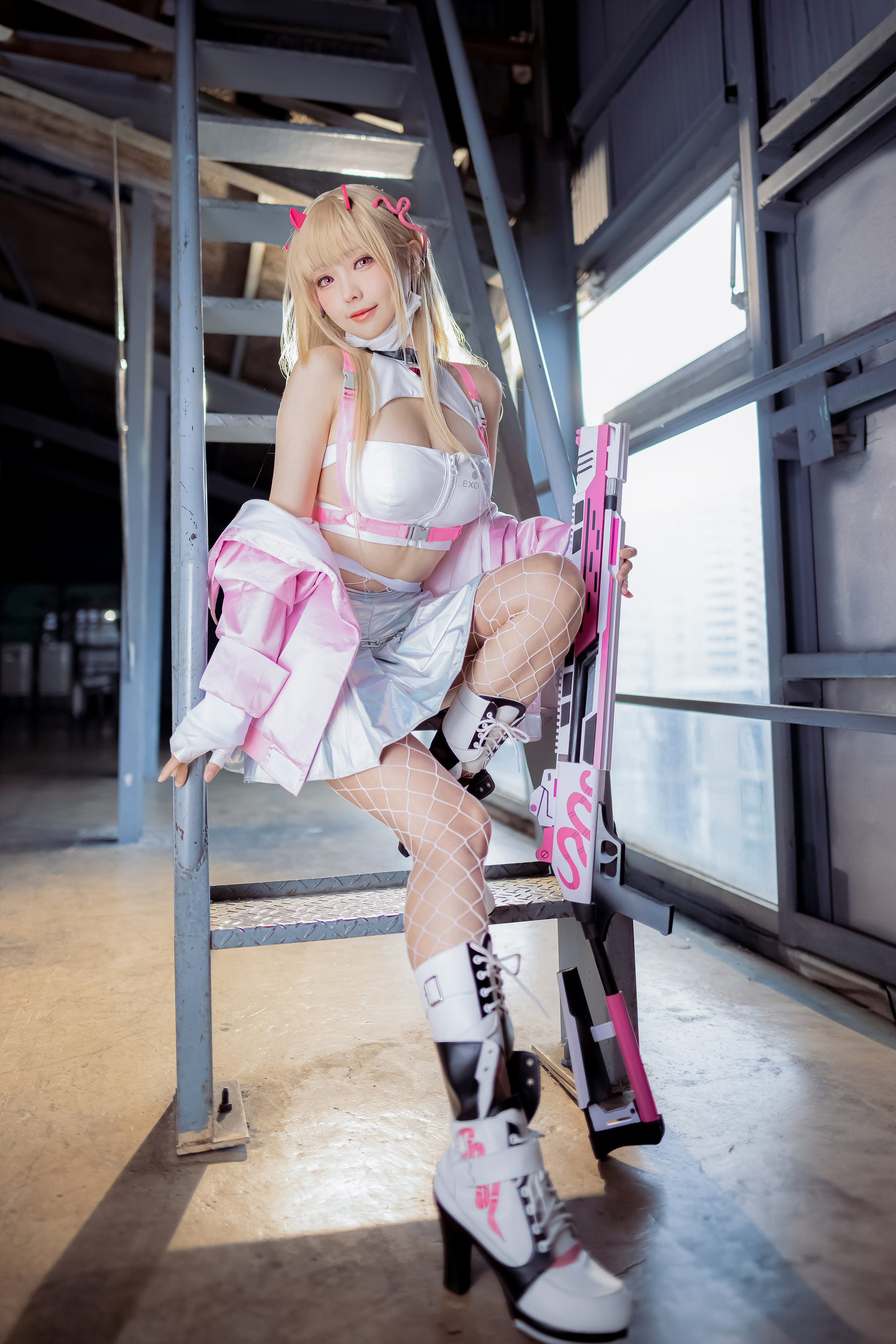 Ely_eee(ElyEE子) – Viper special 毒蛇特別版 [37P] - 秀人网免费无水印在线套图写真