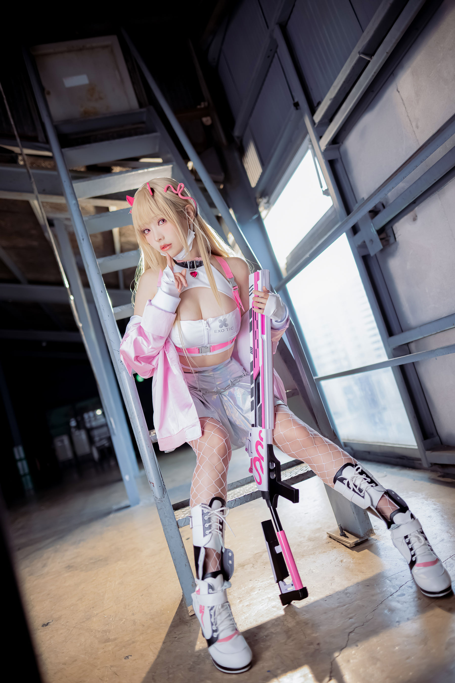 Ely_eee(ElyEE子) – Viper special 毒蛇特別版 [37P] - 秀人网免费无水印在线套图写真