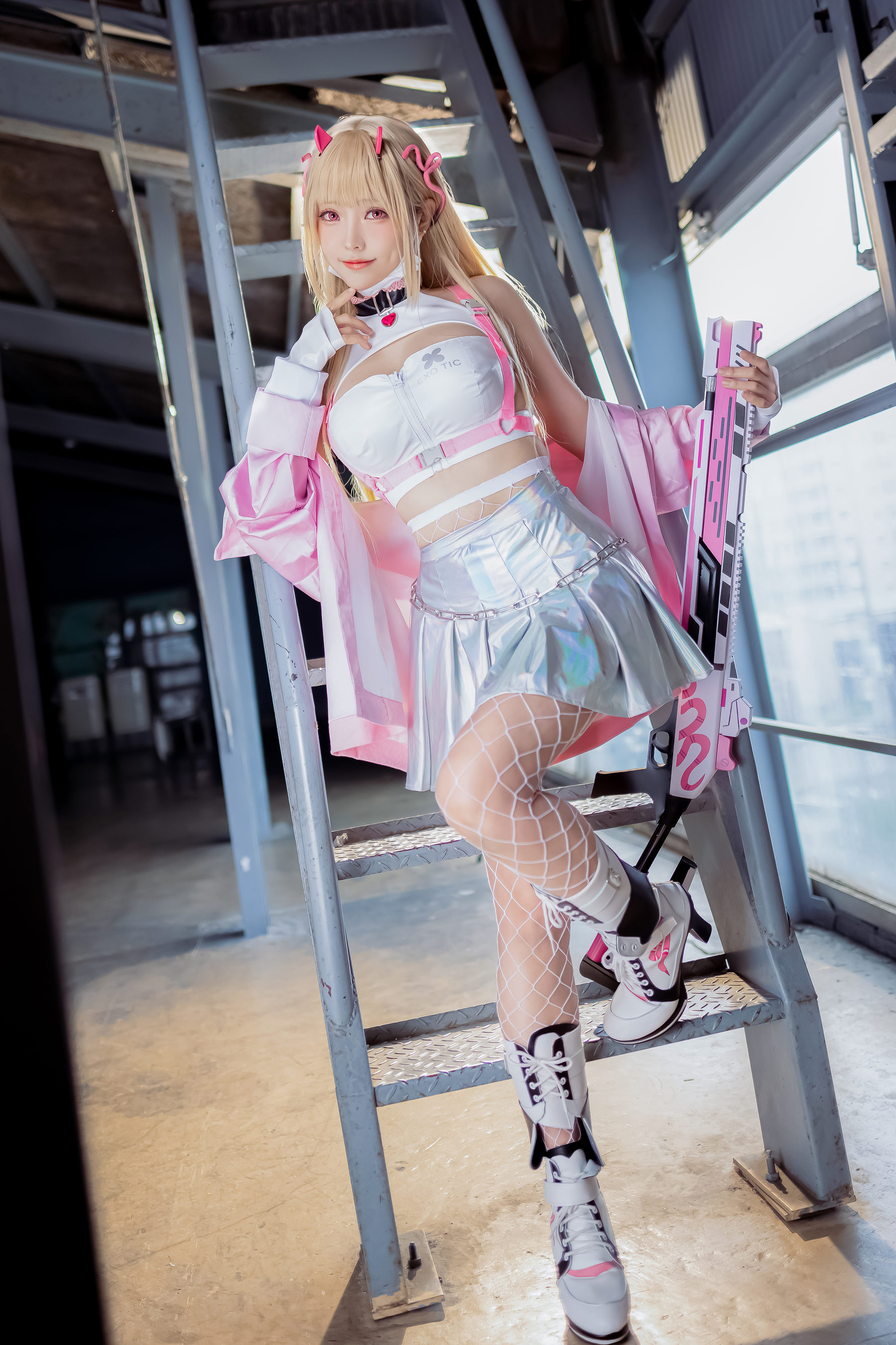 Ely_eee(ElyEE子) – Viper special 毒蛇特別版 [37P] - 秀人网免费无水印在线套图写真