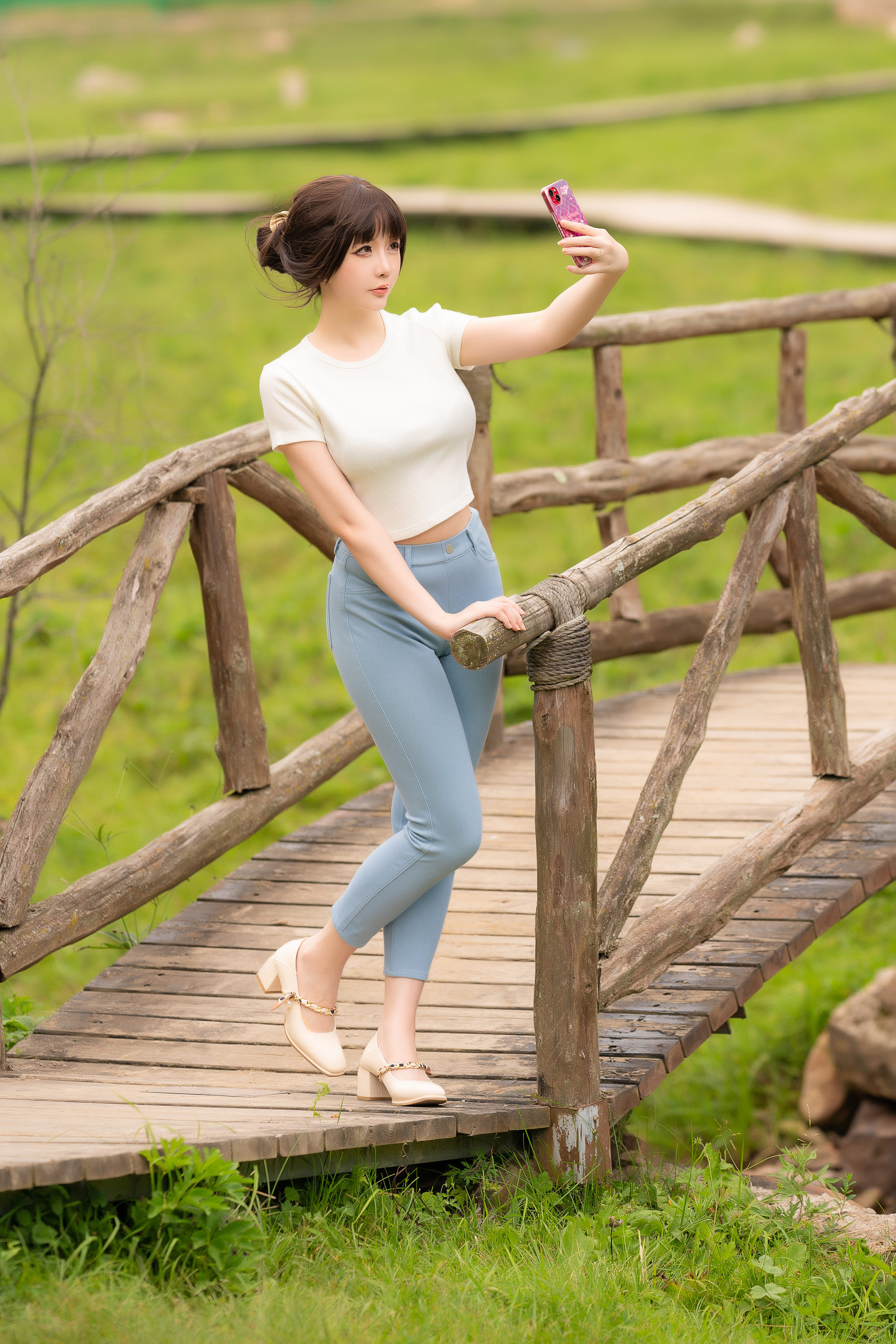 Coser小姐姐星之迟迟 – 户外 微风 [56P] - 秀人网免费无水印在线套图写真