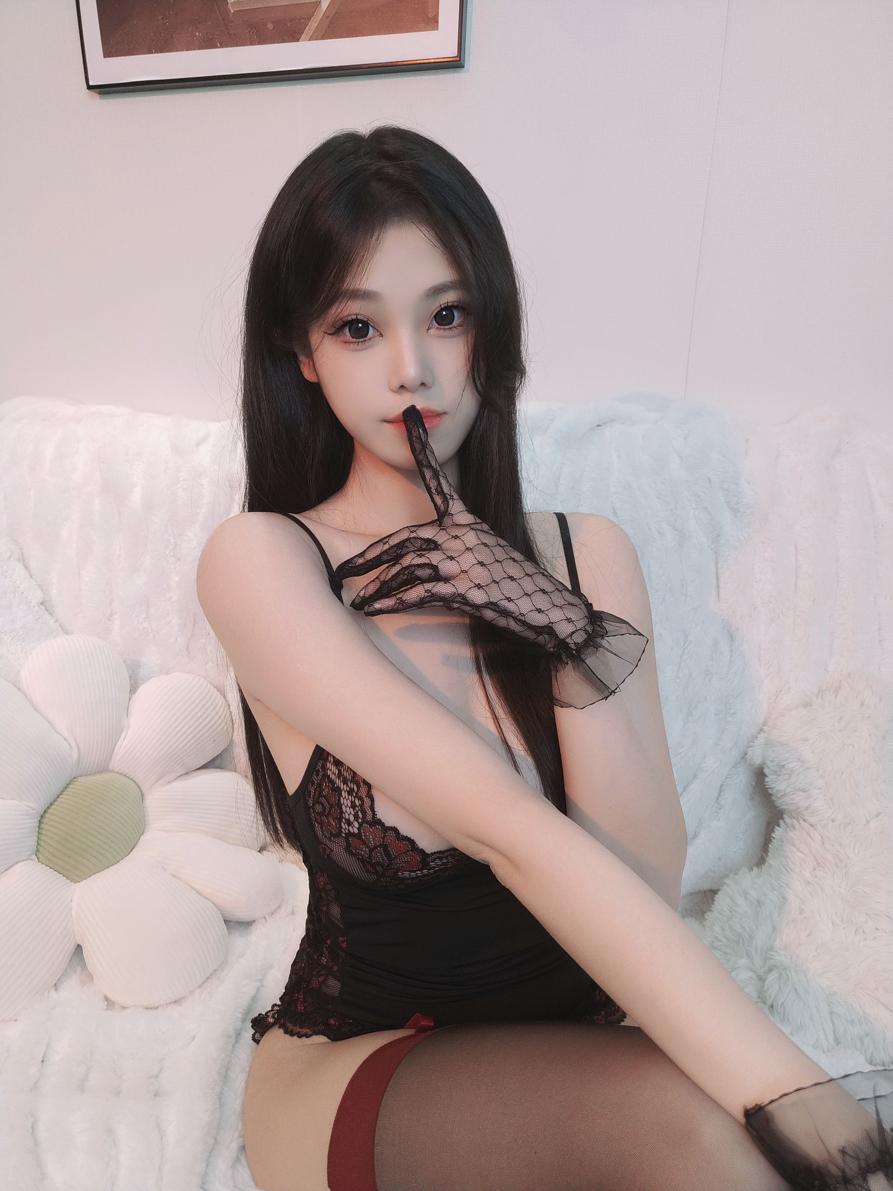 萌系小姐姐蜜汁猫裘 – 小妈 [39P] - 秀人网免费无水印在线套图写真