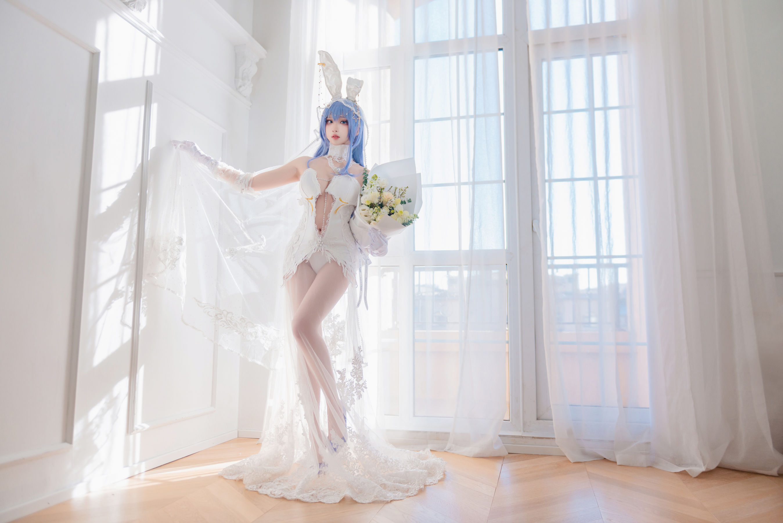 瓦斯塔亚小龙虾 – 碧蓝航线新泽西 花园白雪之仪 [26P] - 秀人网免费无水印在线套图写真