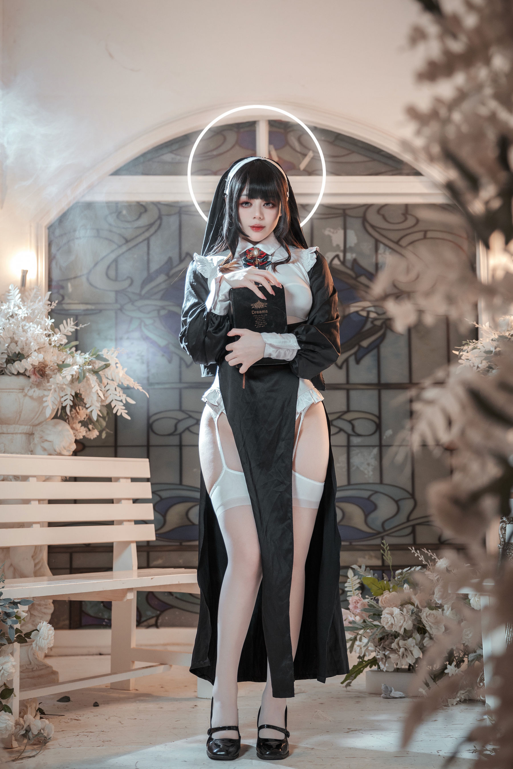 九言 – 修女与狗 [60P] - 秀人网免费无水印在线套图写真