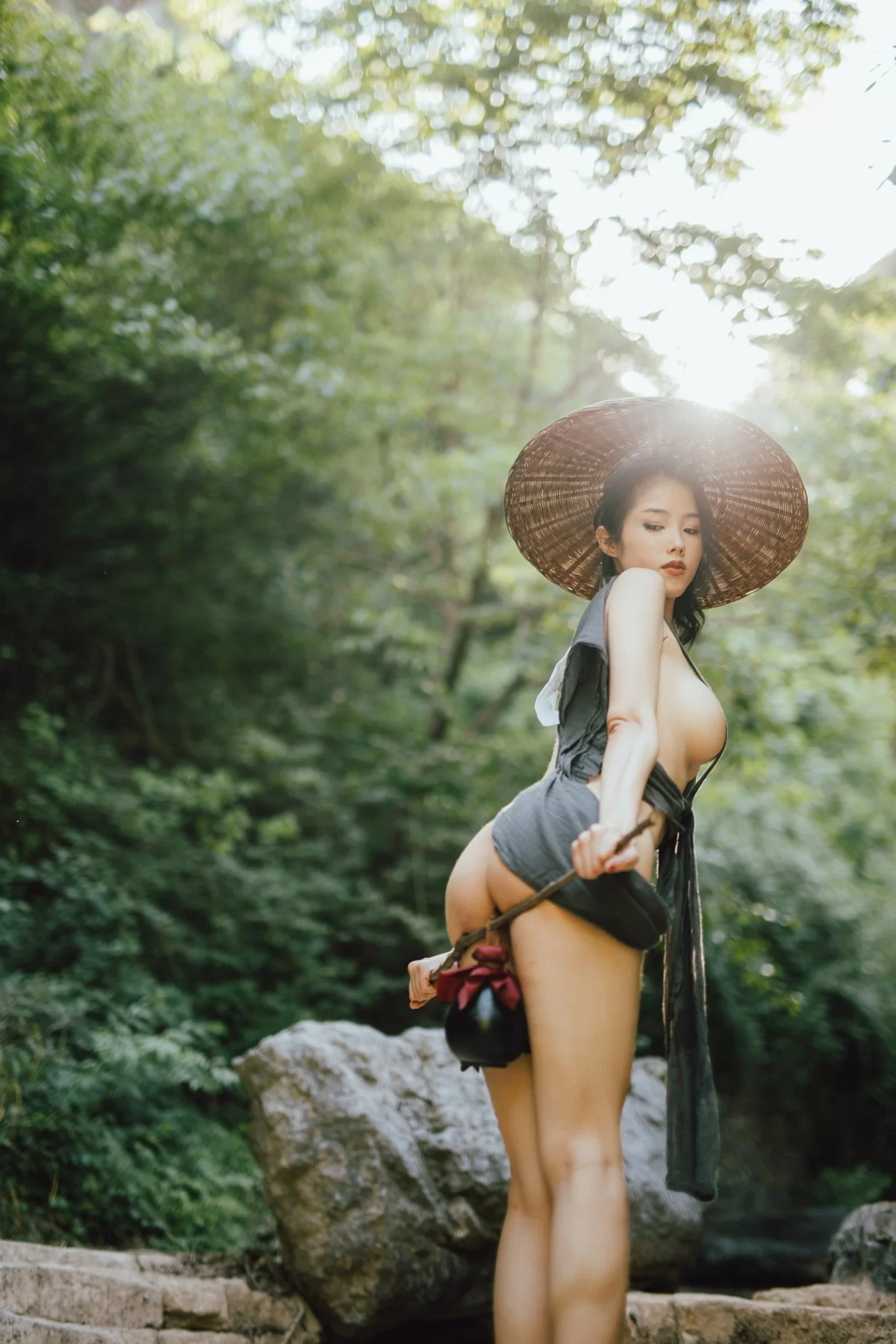 钛合金TiTi – 饮山间 [98P] - 秀人网免费无水印在线套图写真