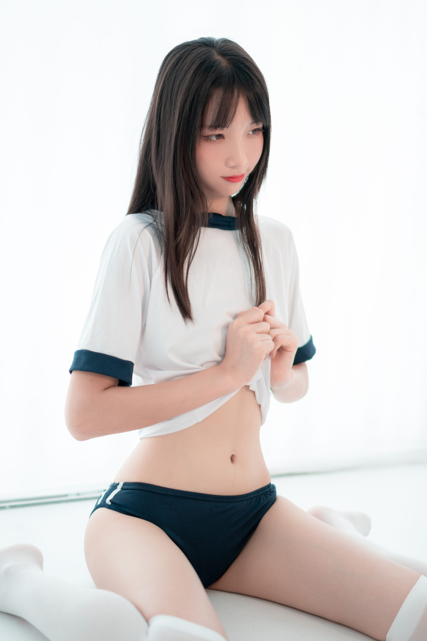 清纯妹子西瓜 – 死库水 [27P] - 秀人网免费无水印在线套图写真