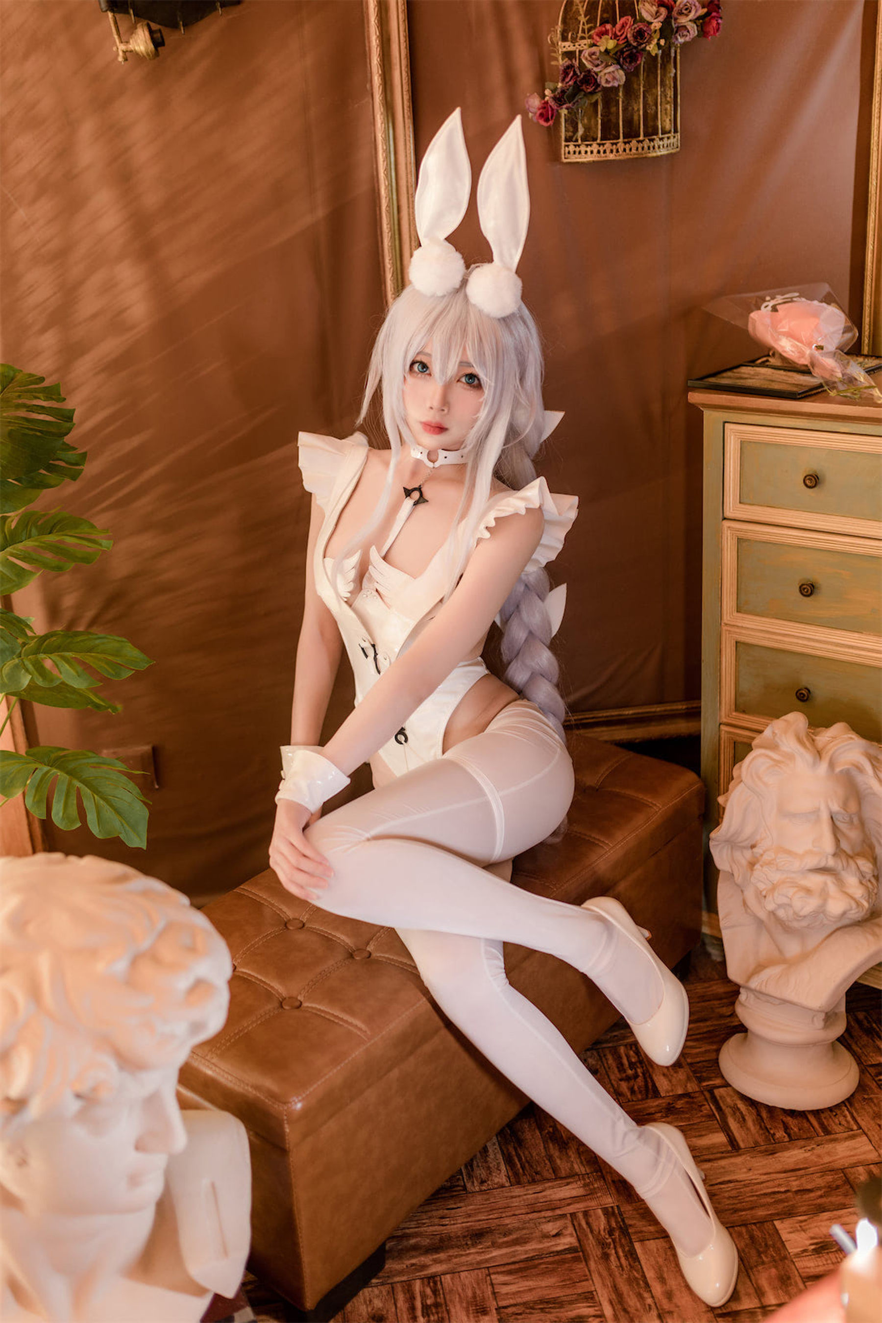 杏仁曲奇 – 碧蓝航线 恶毒白兔 [40P] - 秀人网免费无水印在线套图写真