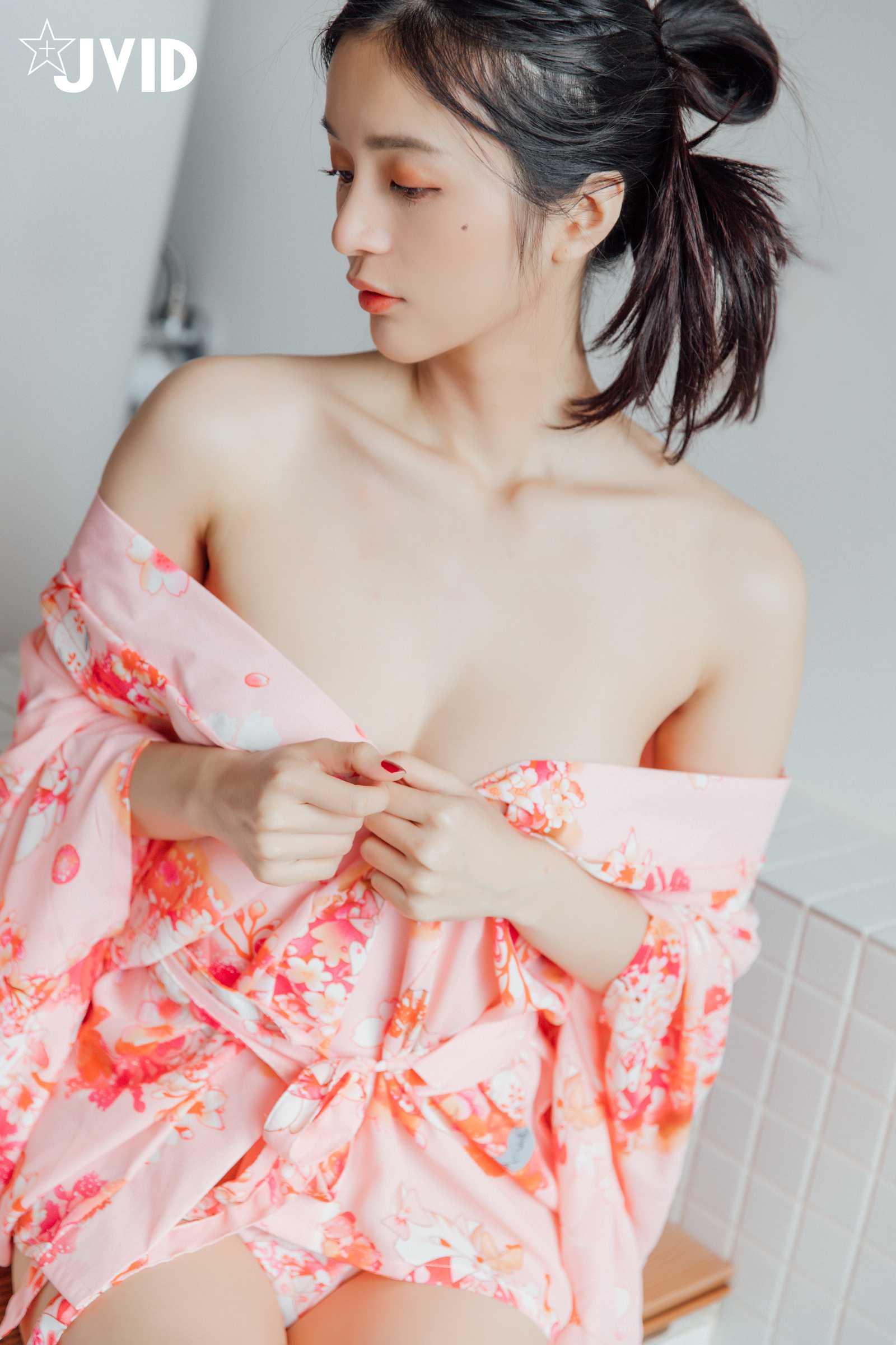 JVID图集 辰辰 - 秘境温泉之旅 [74P] - 秀人网免费无水印在线套图写真