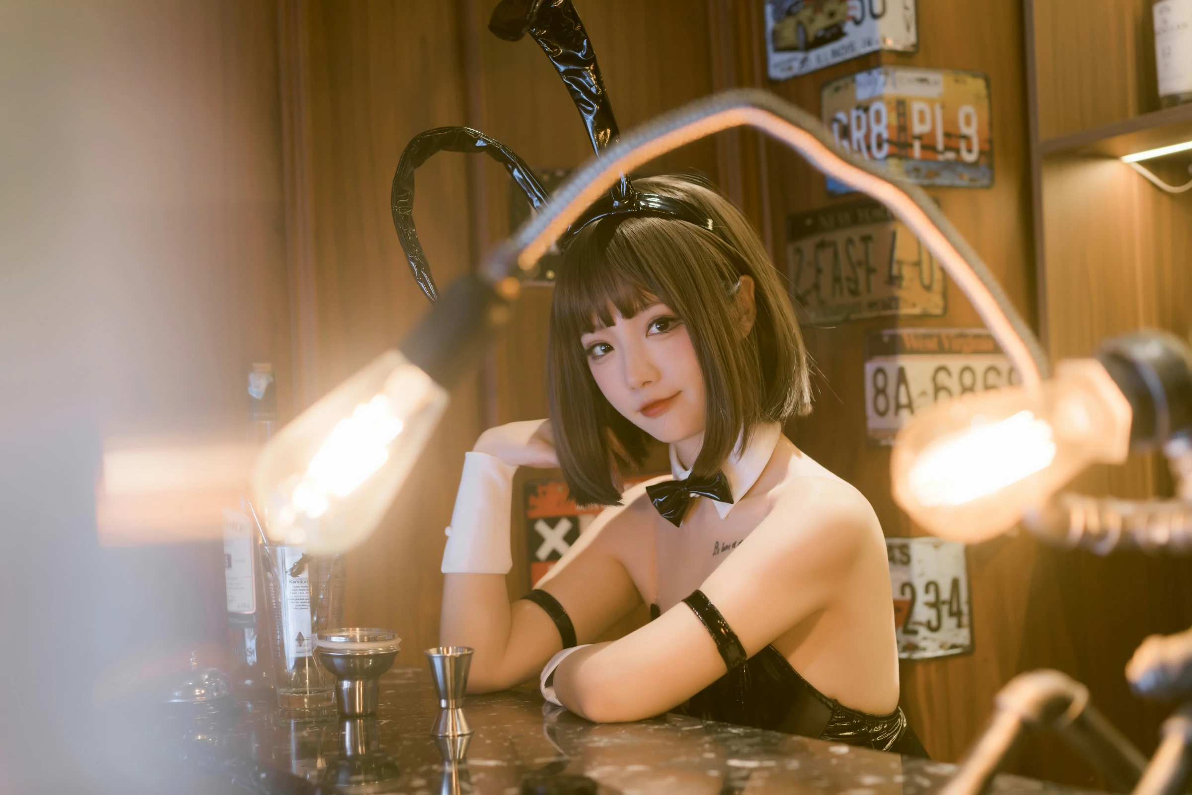 桃良阿宅 – 秘密交易 [36P] - 秀人网免费无水印在线套图写真