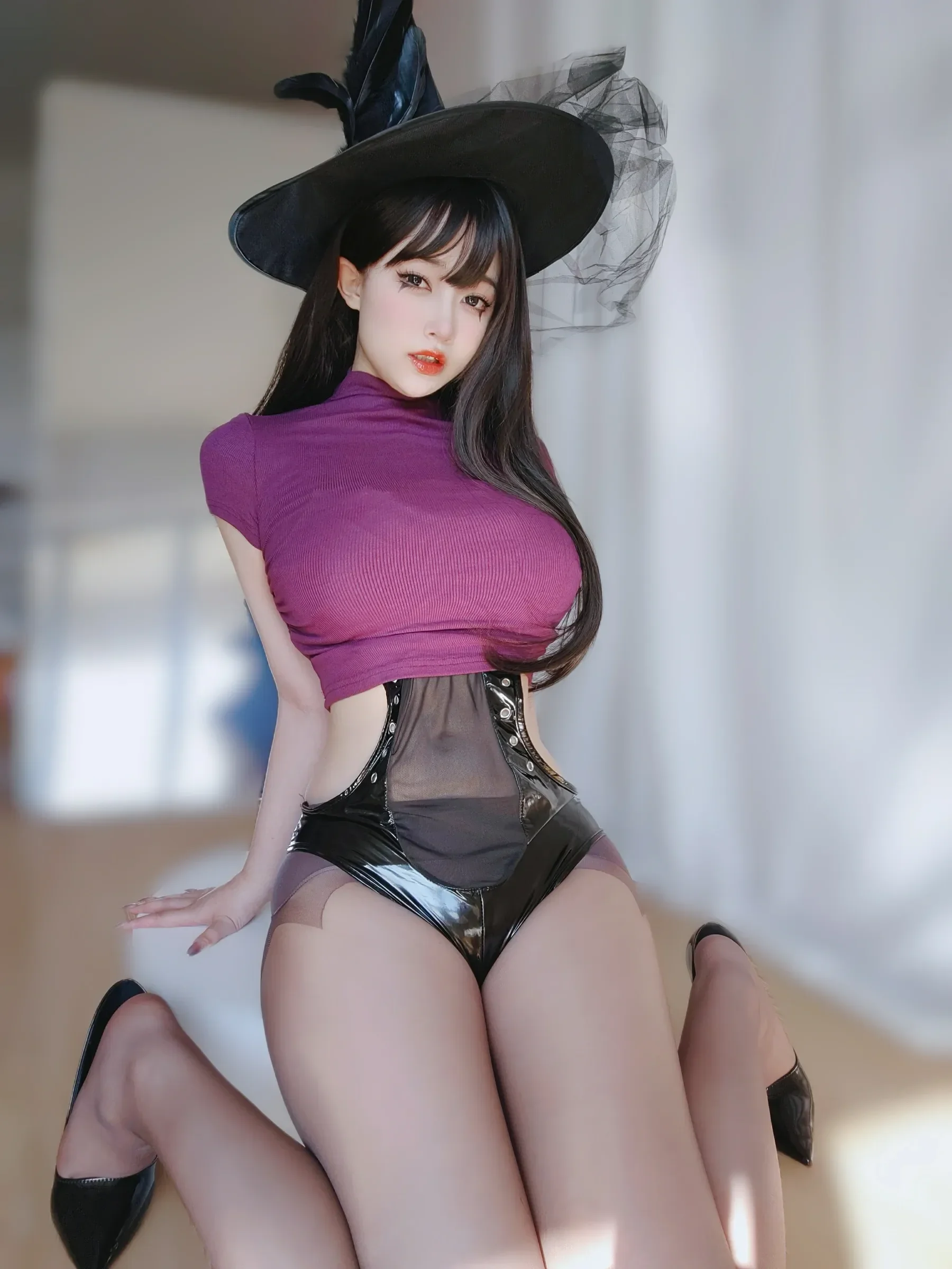 女主K – 魔女の日常 [92P] - 秀人网免费无水印在线套图写真